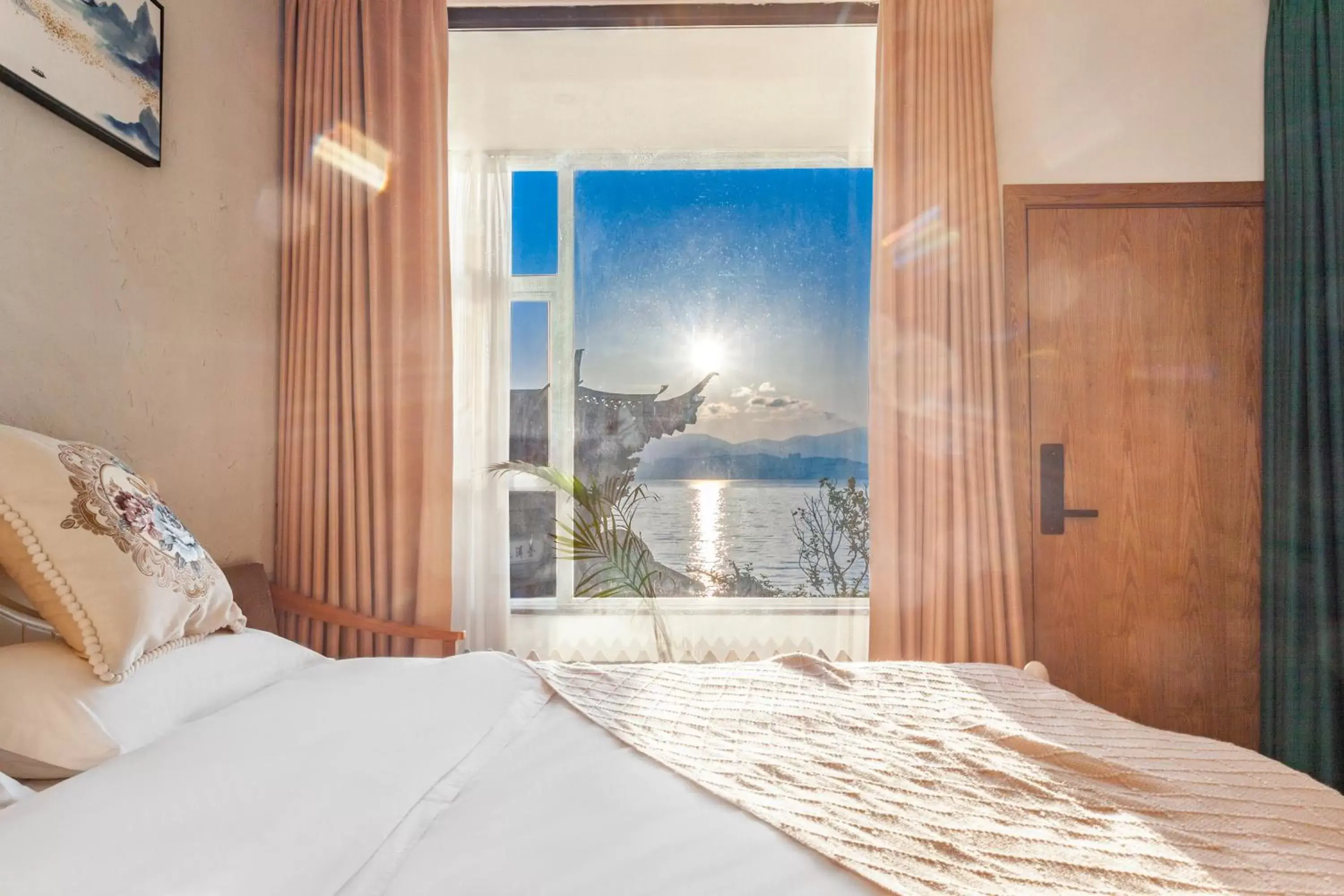 Superior Twin Room with Sea View in Blue Sea Hotel Superior Twin Room with Sea View in Blue Sea Hotel