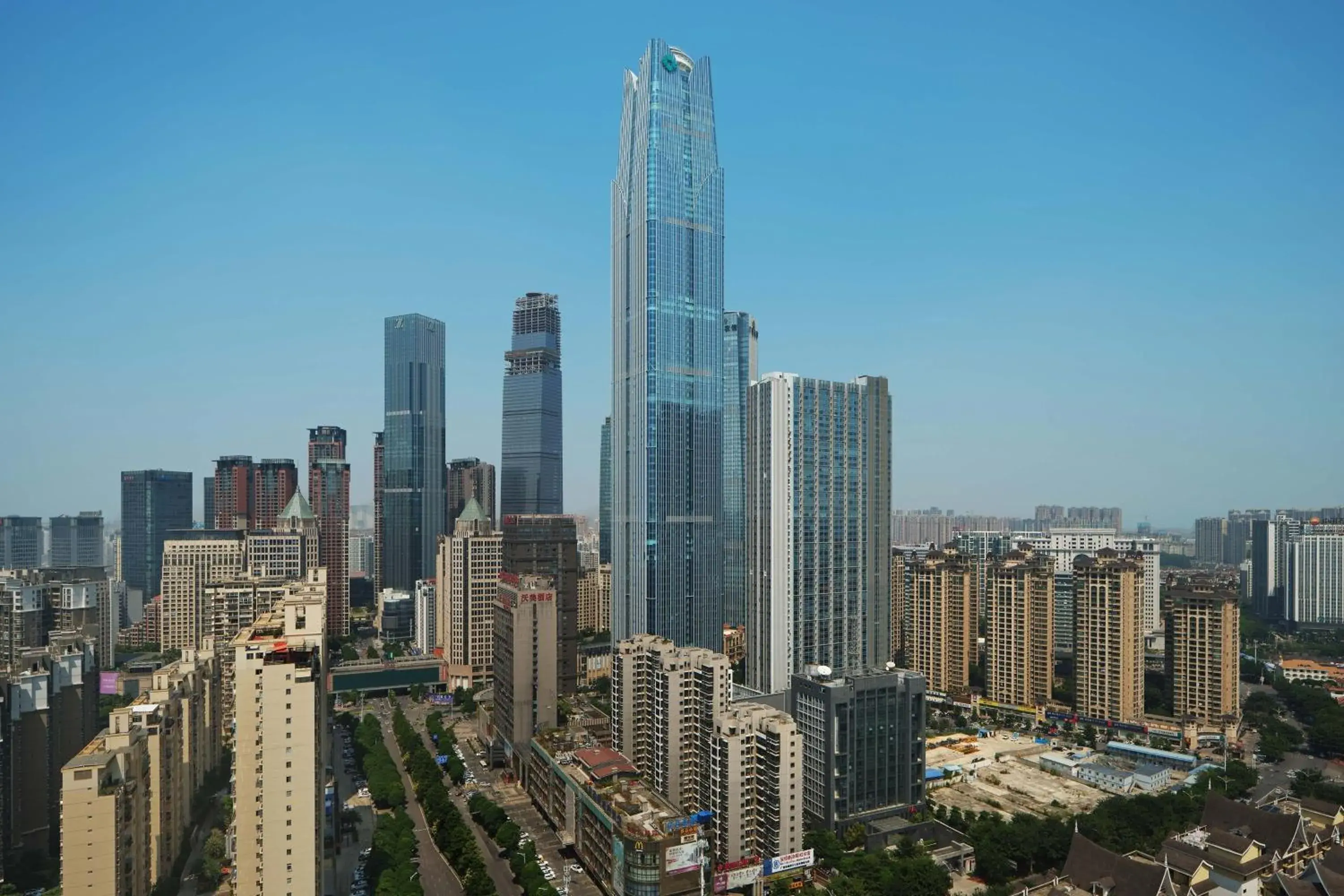 Property building in Na Lotus Hotel, a Luxury Collection Hotel, Nanning