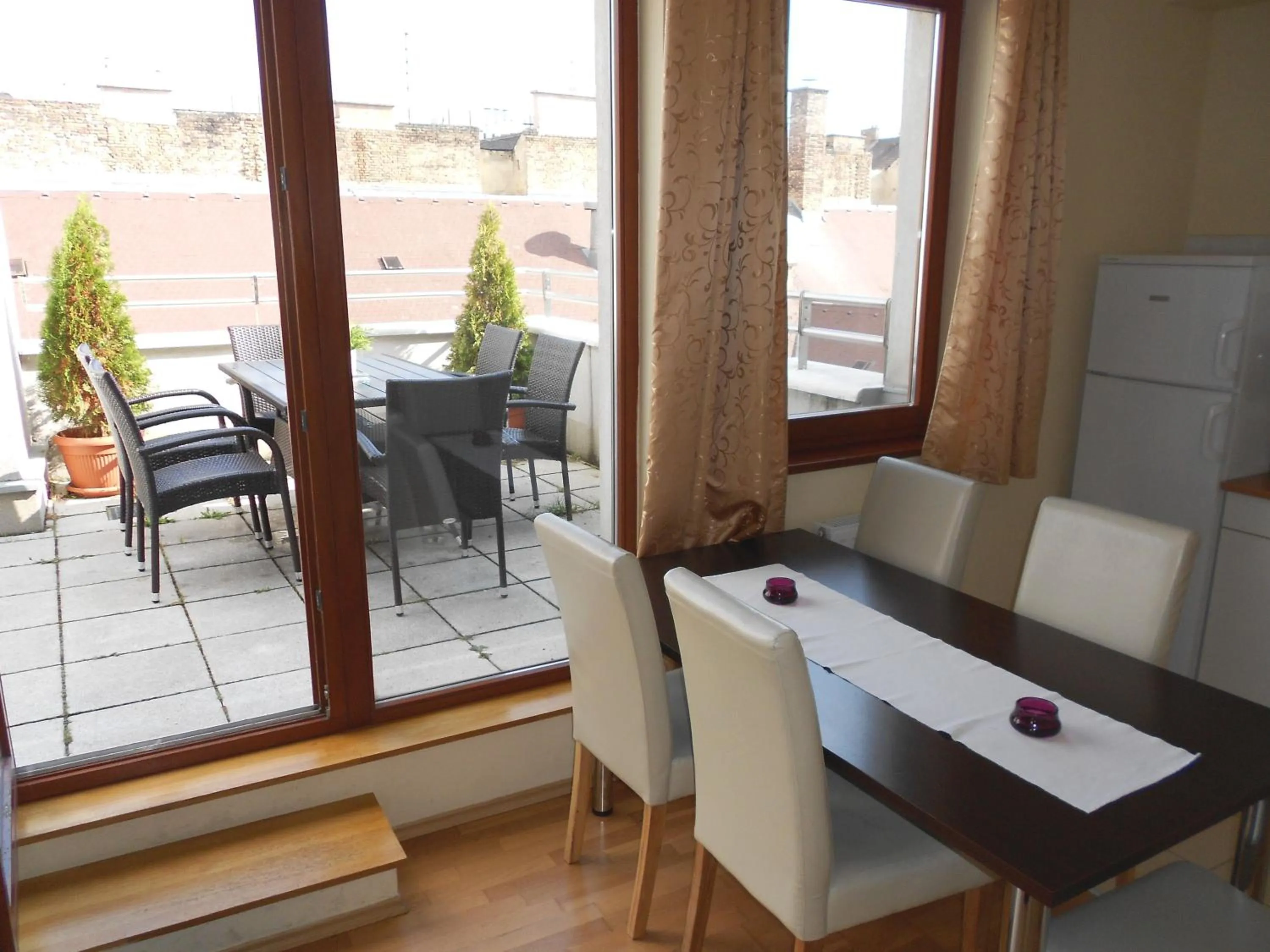 Dining area in Trendy Deluxe Apartments