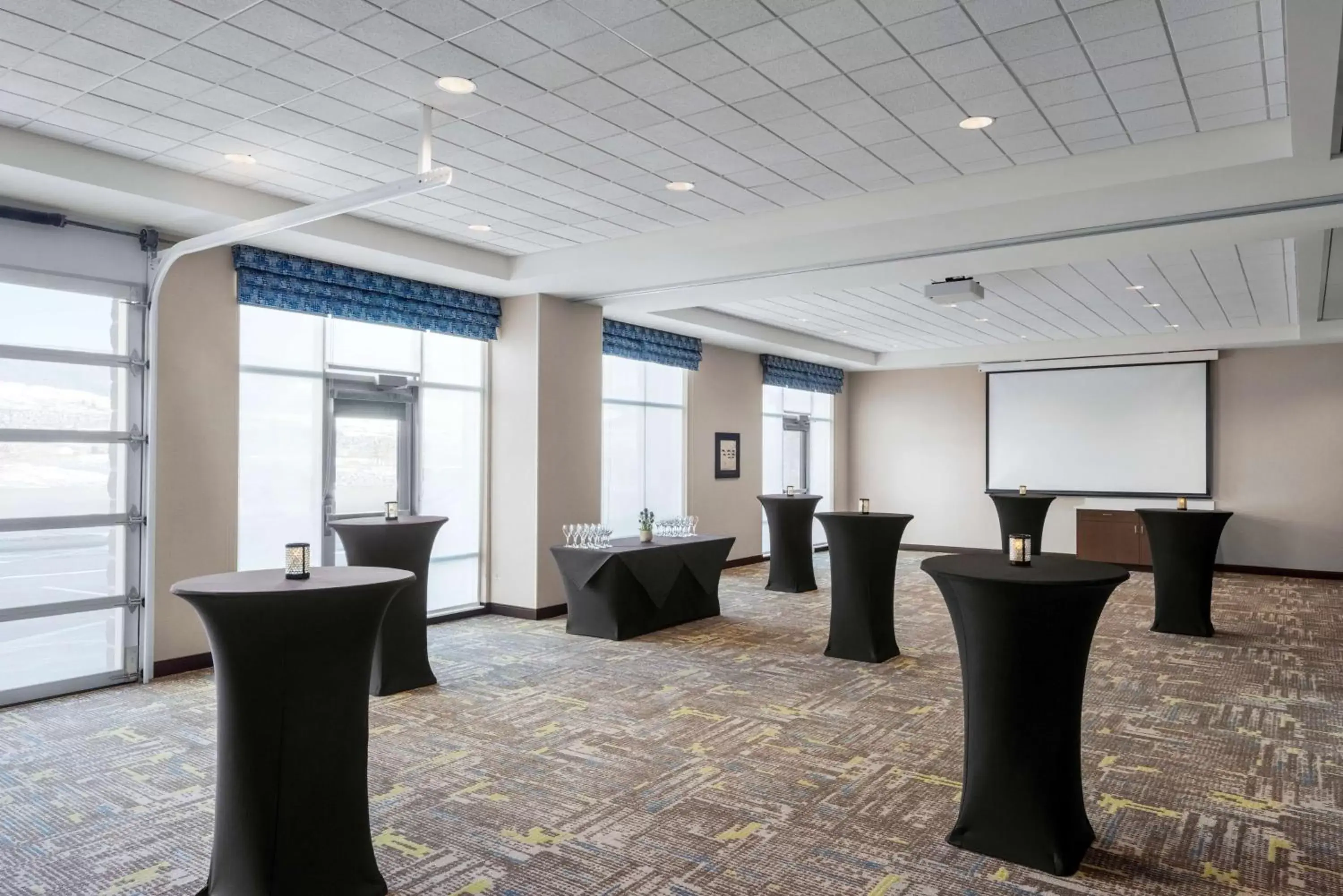 Meeting/conference room in Hampton Inn & Suites Kelowna, British Columbia, Canada