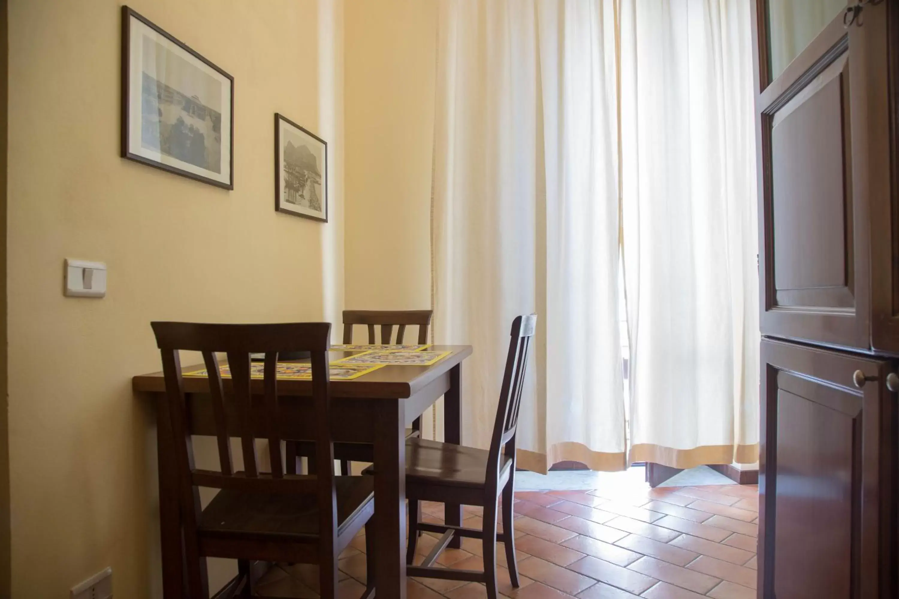 Dining Area in Cuore di Palermo