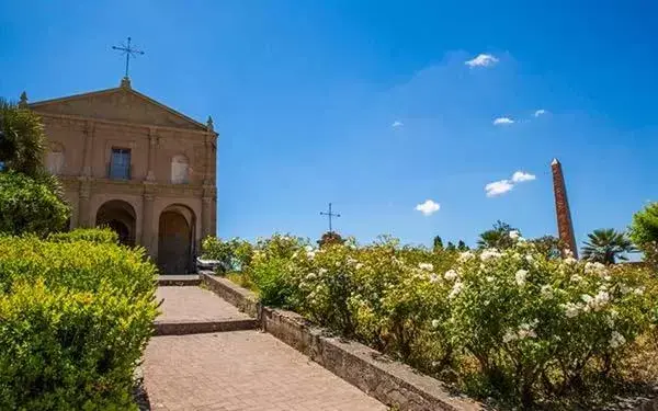 Landmark view in Casa del Monte