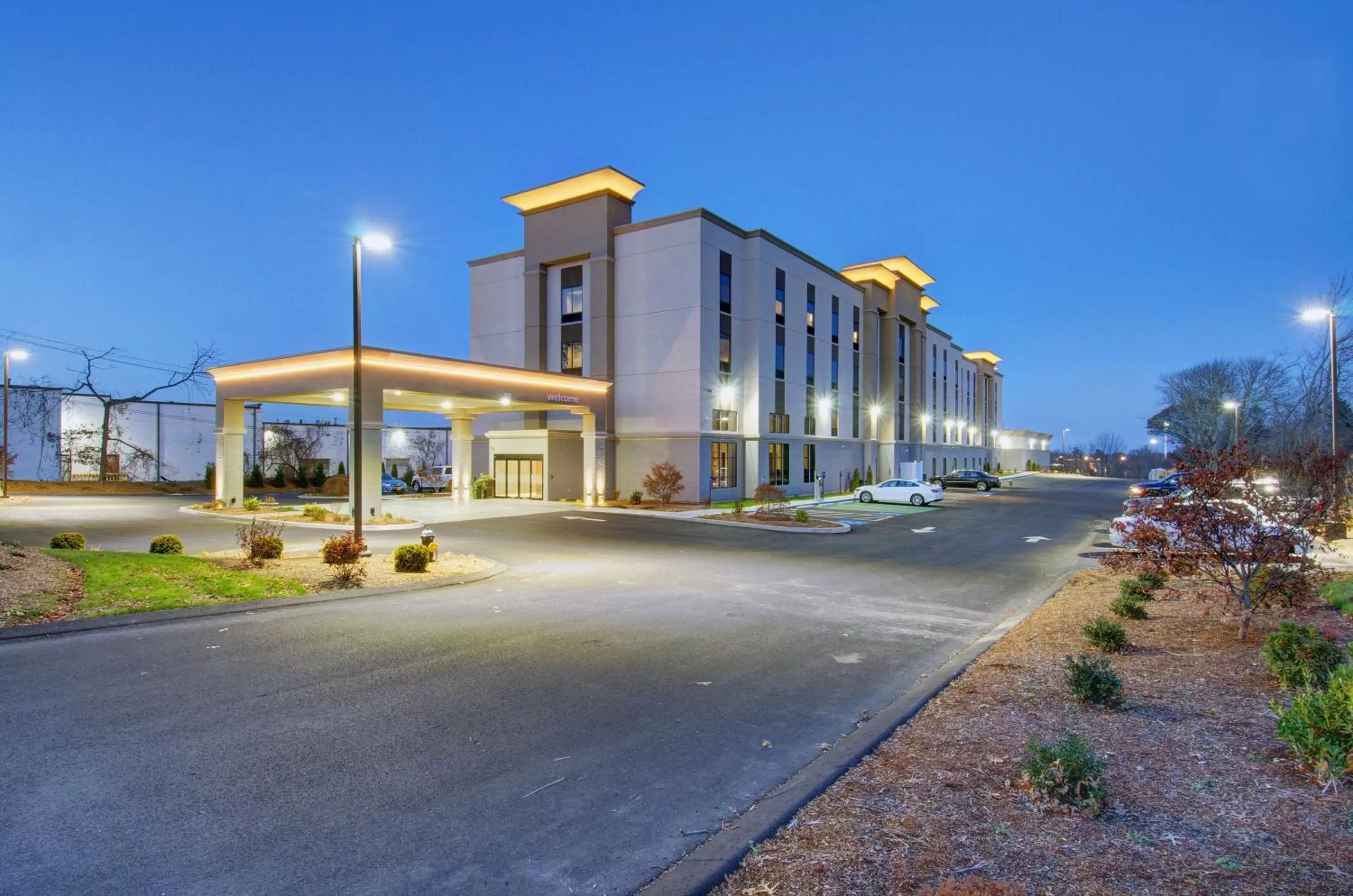 Property building in Hampton Inn & Suites Boston/Stoughton, Ma