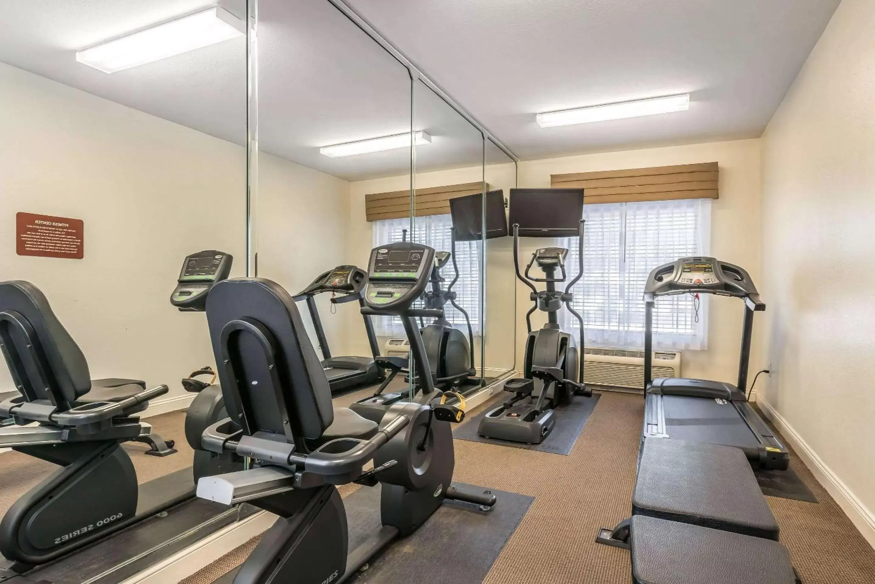 Fitness centre/facilities, Fitness Center/Facilities in Sleep Inn & Suites University/Shands