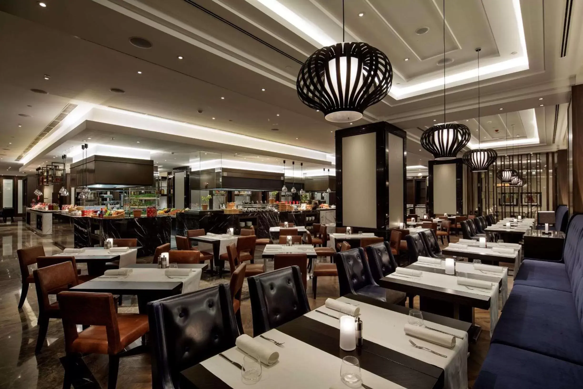 Lounge or bar, Restaurant/Places to Eat in Hilton Istanbul Bomonti