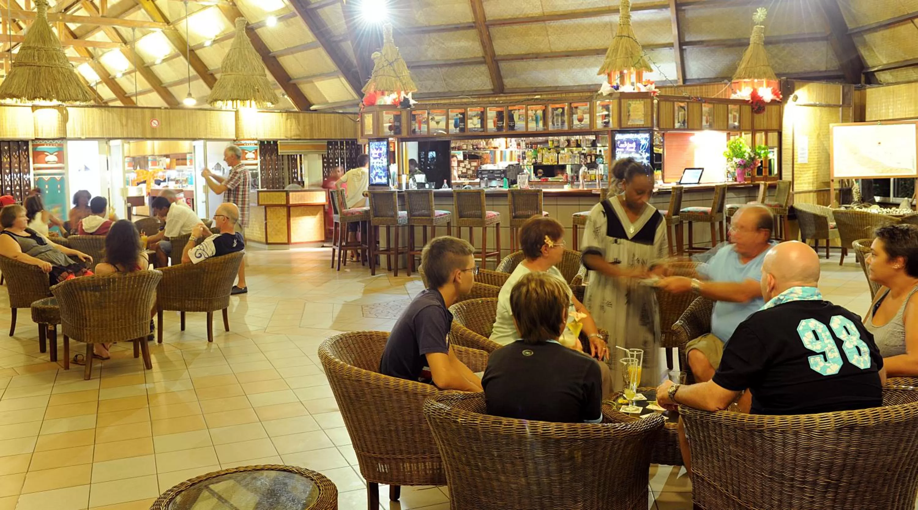 Restaurant/places to eat in Hotel Koulnoue Village