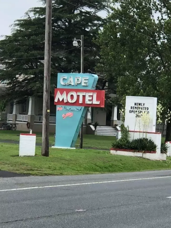 Property logo or sign, Property Building in Cape Motel