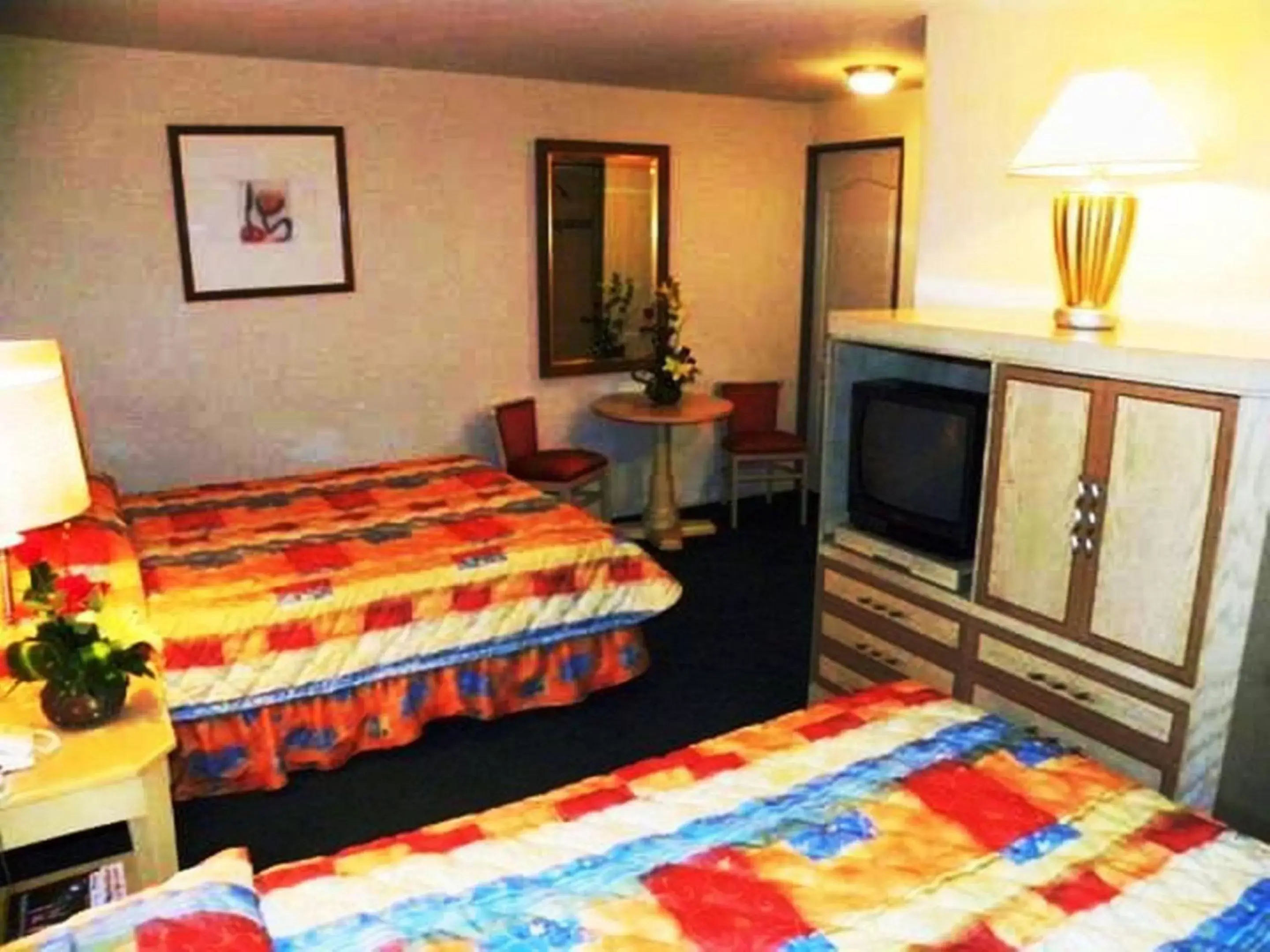 Photo of the whole room, Bed in Hotel San Francisco Irapuato Business Class