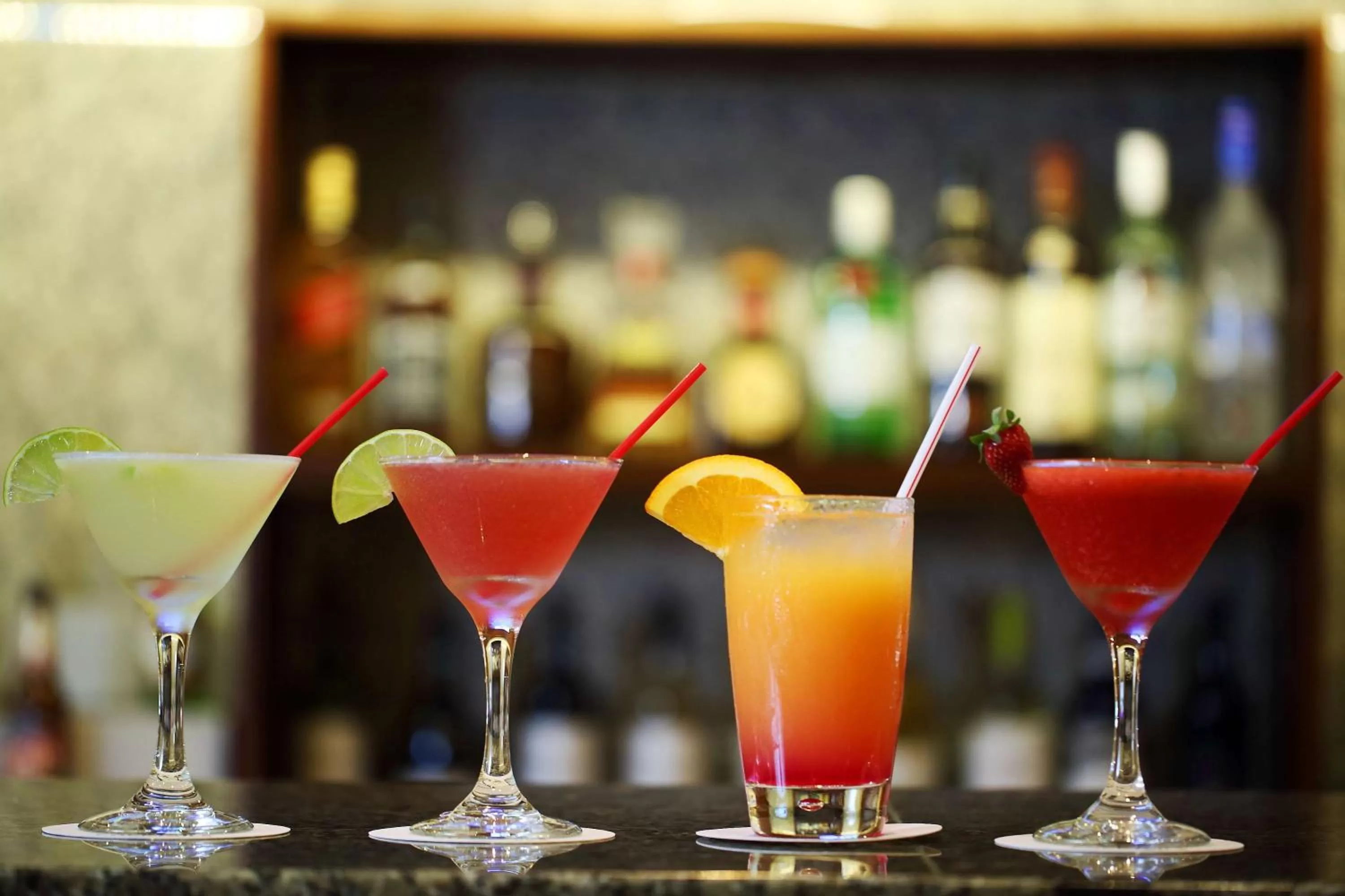 Lounge or bar in MARINN PLACE Financial District