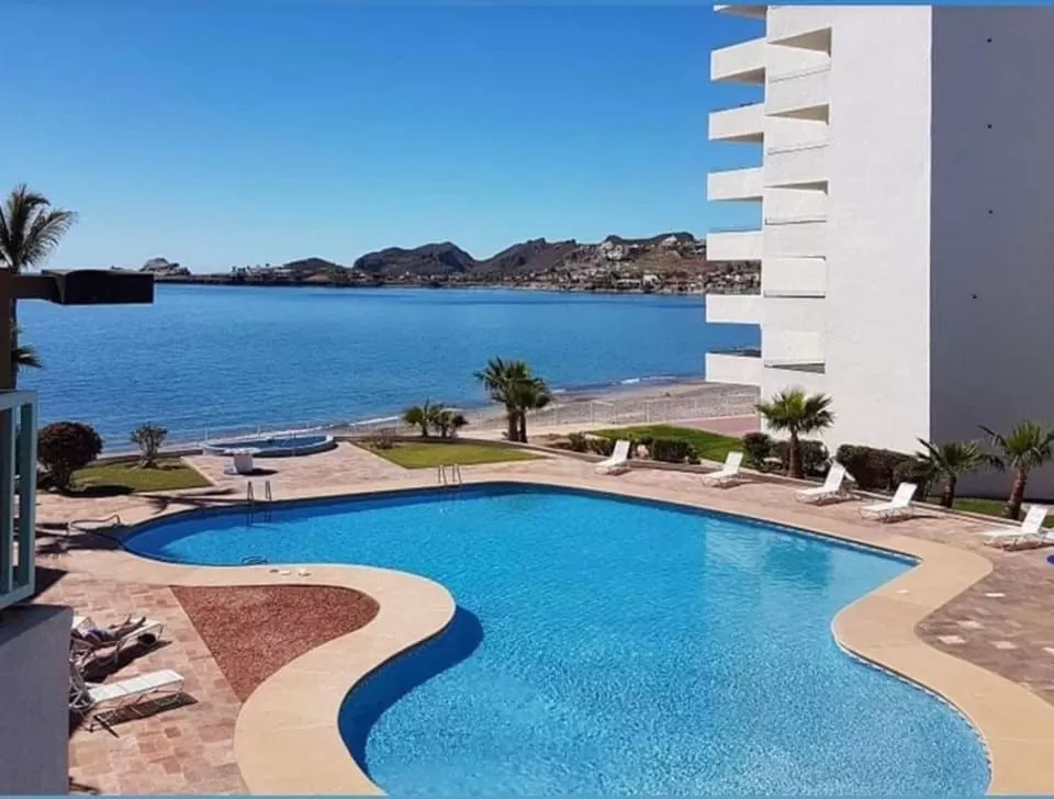 Swimming pool in Condominio Posada 314 San Carlos