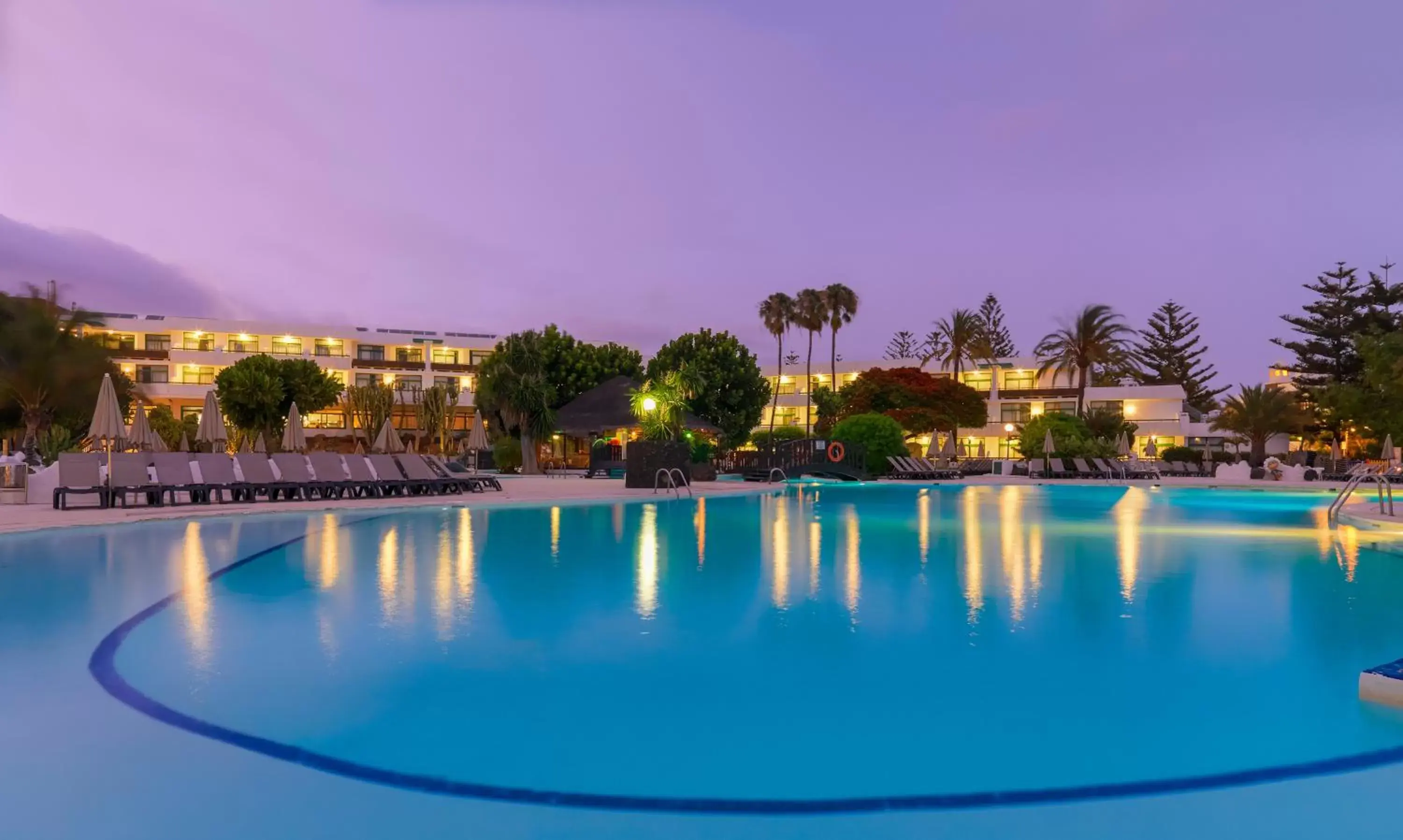 Swimming Pool in H10 Lanzarote Princess