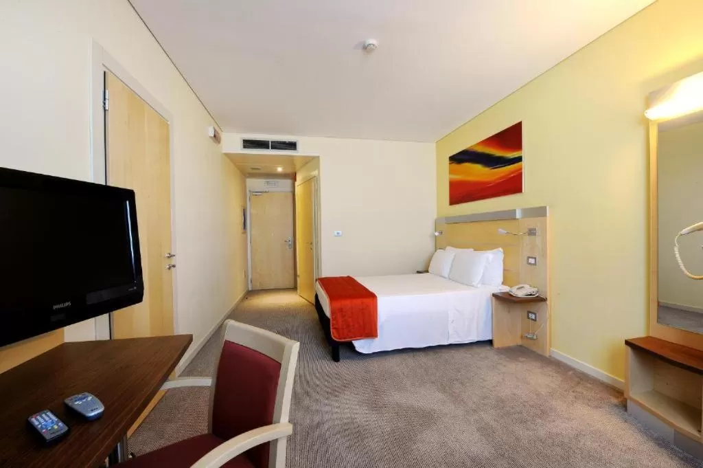 TV and multimedia, Bed in Bes Hotel Bergamo Ovest