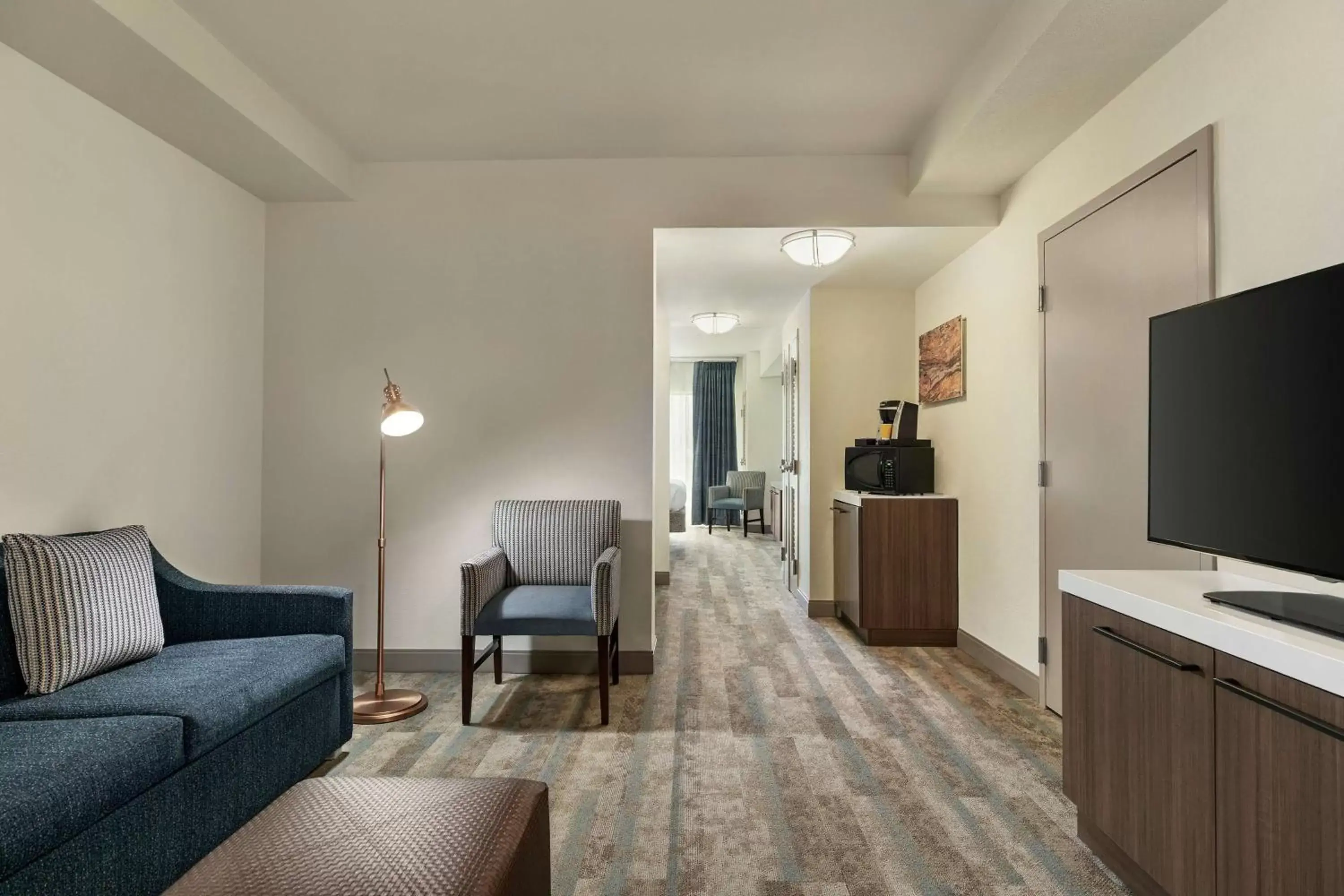 Living room, Seating Area in Hilton Garden Inn Charlotte/Ayrsley