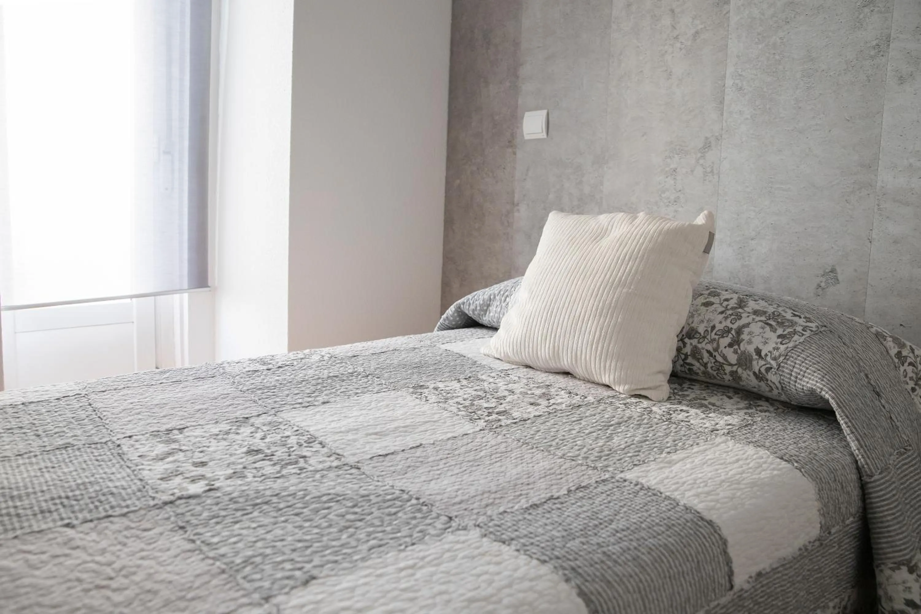 Bedroom, Bed in Hostal Tokio