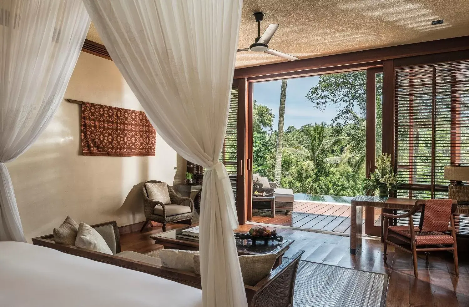 Bathroom, Seating Area in Four Seasons Resort Bali at Sayan