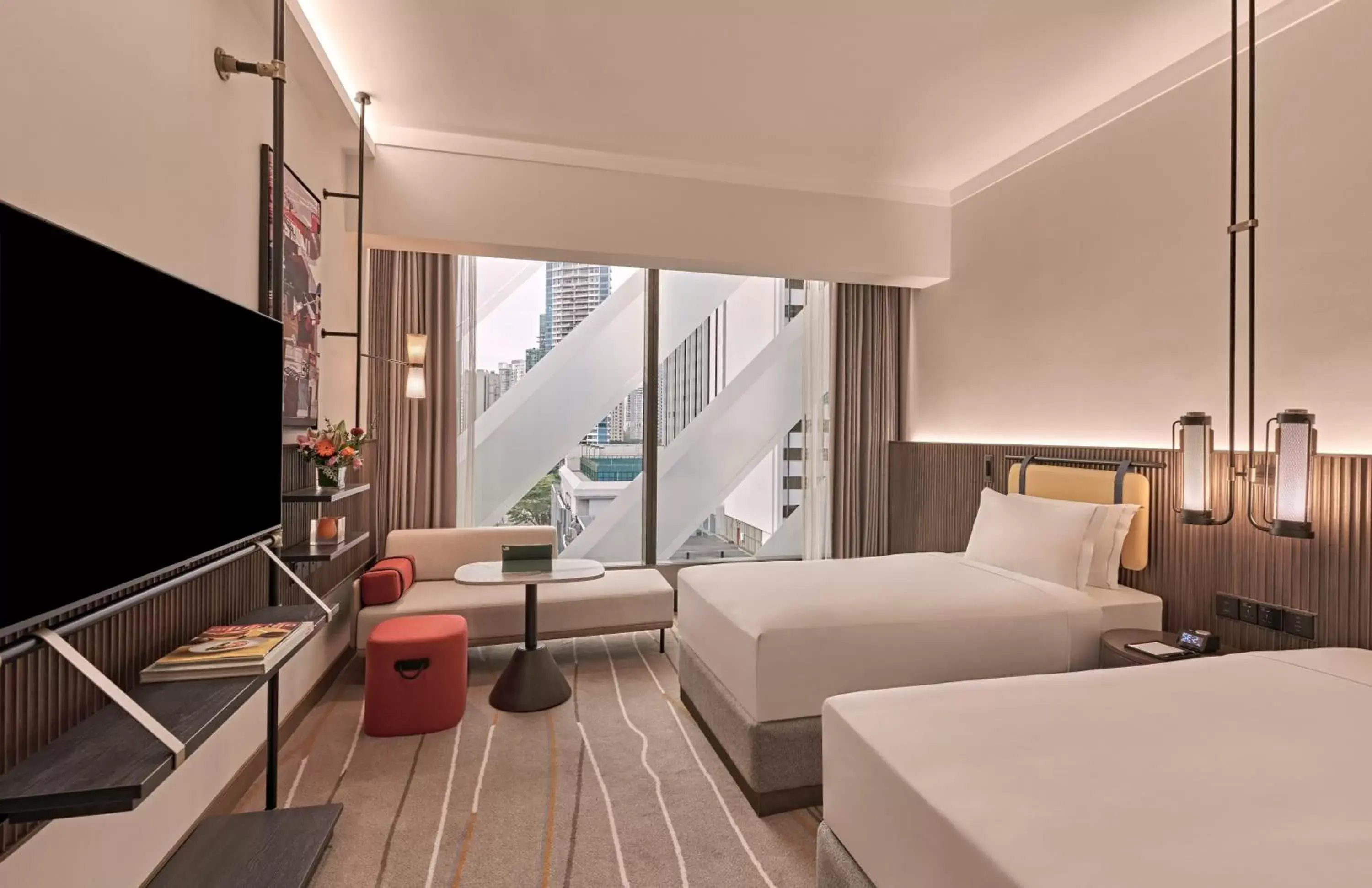 Bedroom, TV/Entertainment Center in Pullman Singapore Orchard