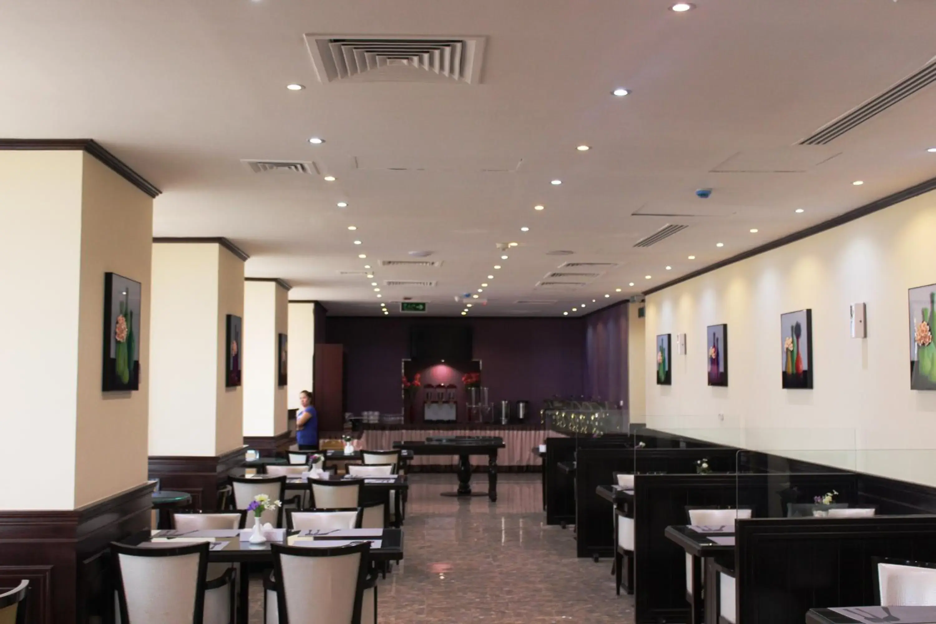 Restaurant/Places to Eat in Al Khaleej Grand Hotel