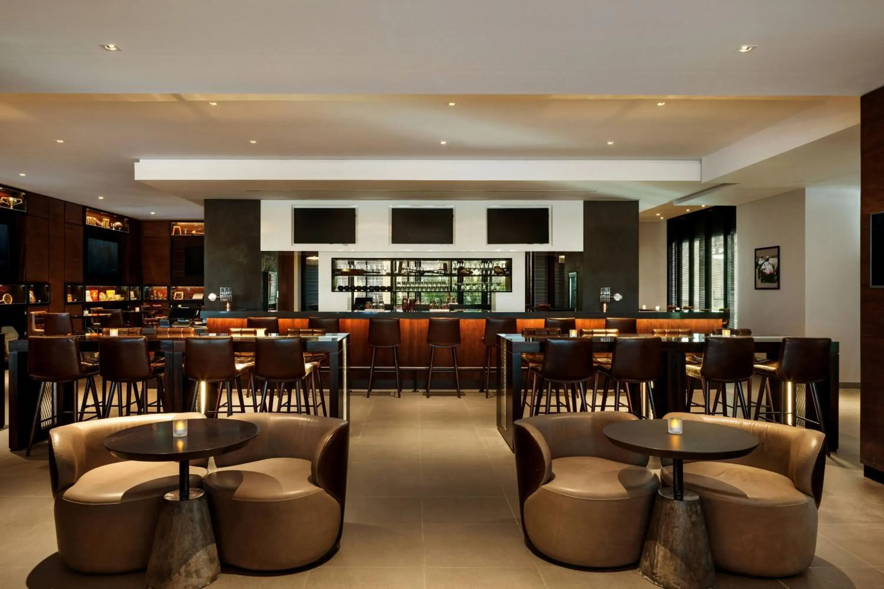 Restaurant/places to eat, Lounge/Bar in JW Marriott Hotel Muscat