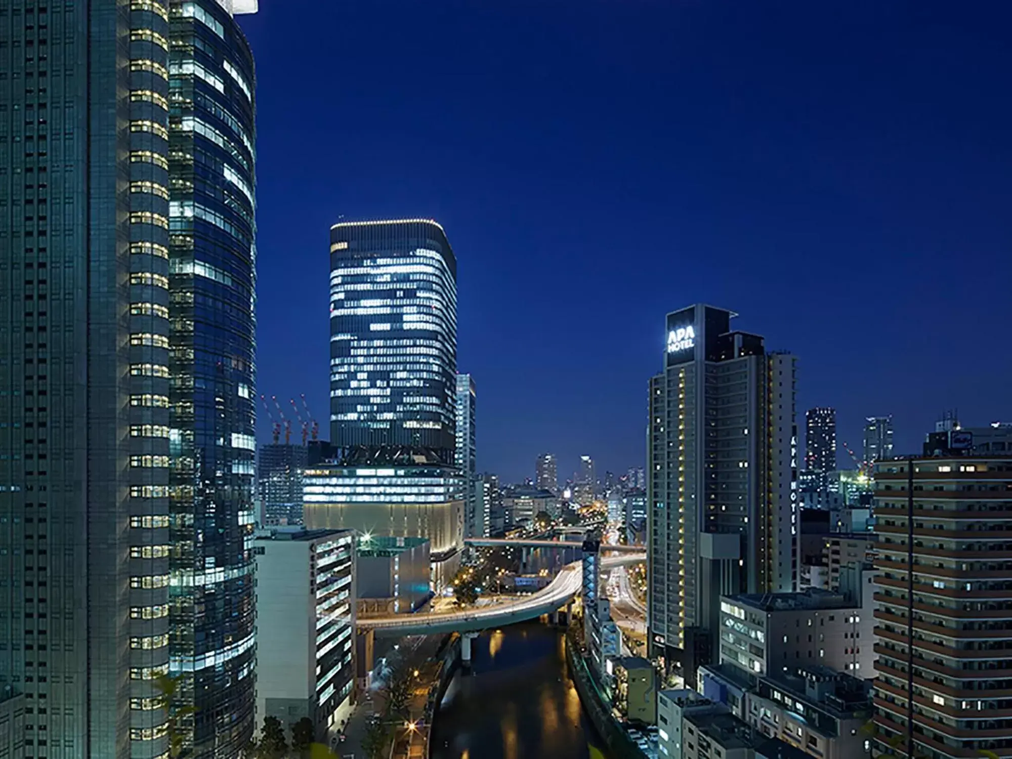 Neighbourhood in Mitsui Garden Hotel Osaka Premier