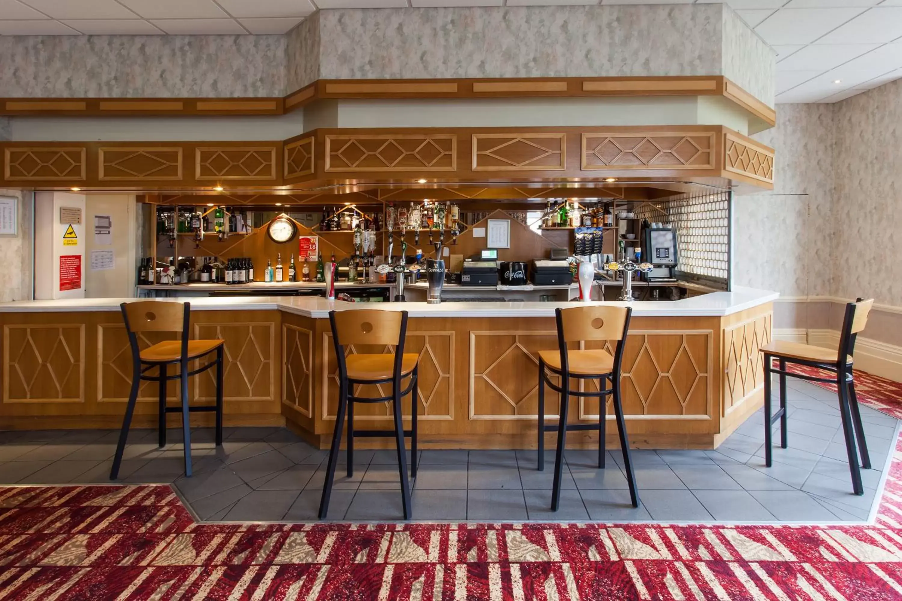 Lounge or bar, Lounge/Bar in Heathlands Hotel