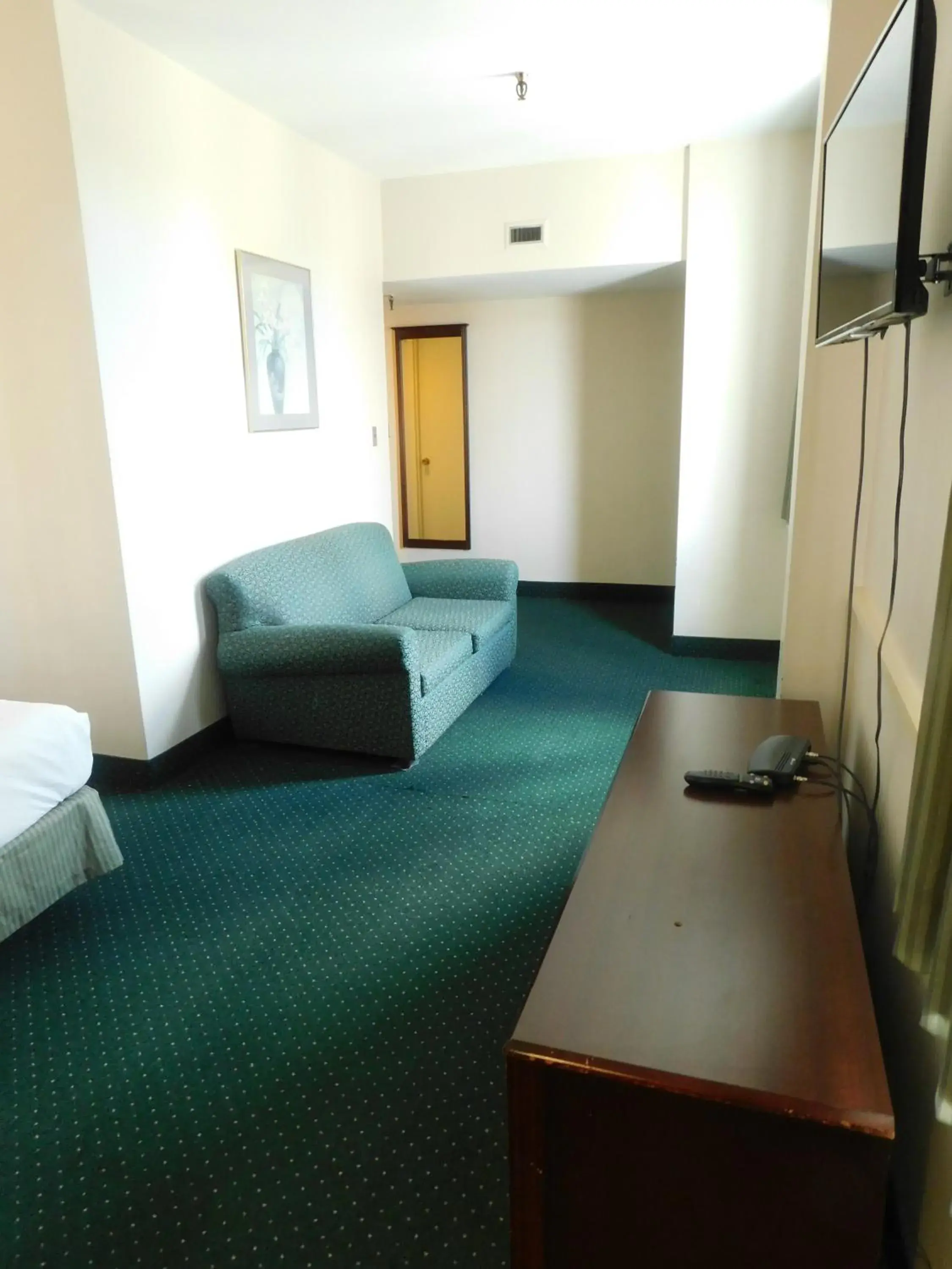 Living room, Seating Area in The Marlborough Hotel