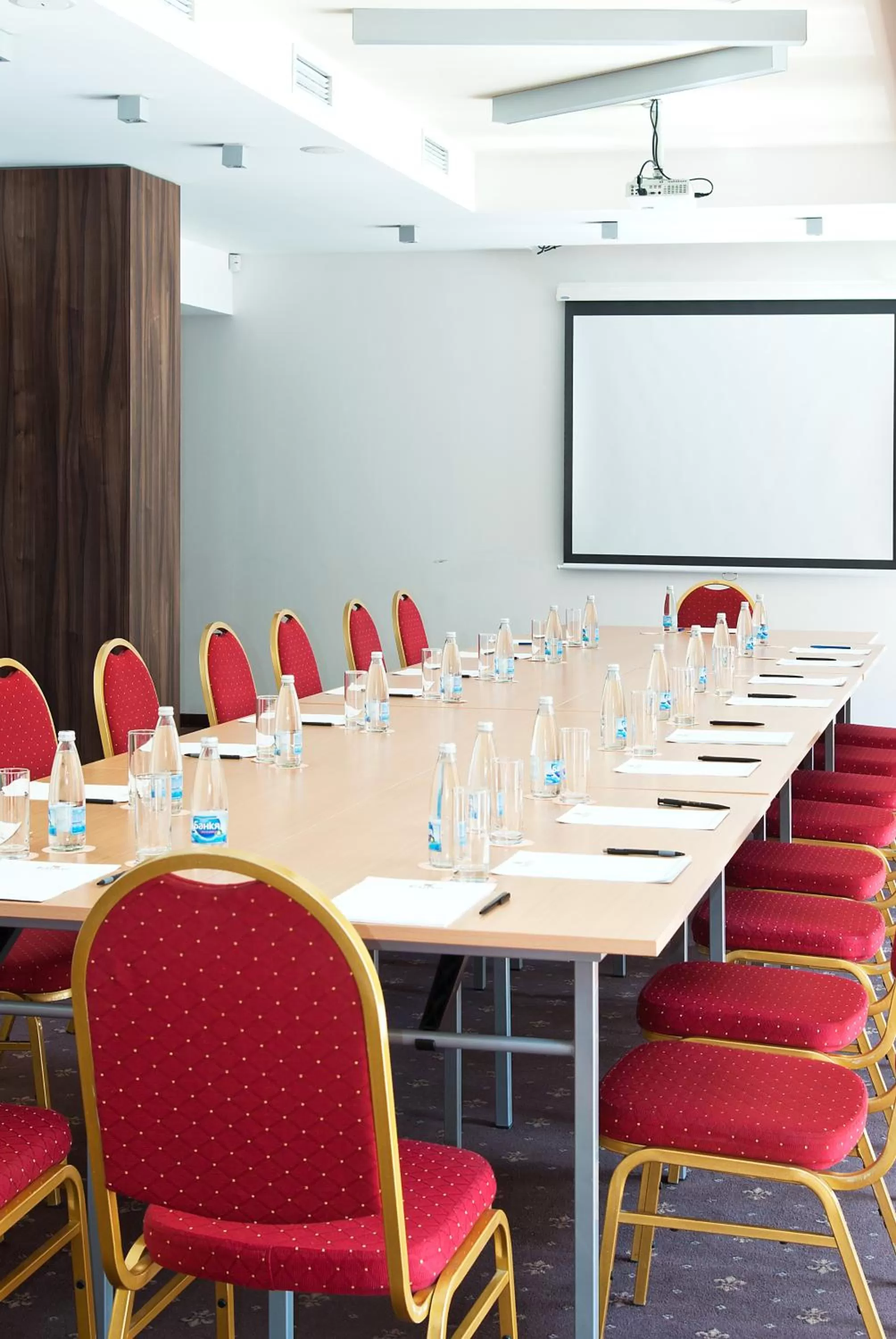 Business facilities in Budapest Hotel - Free Parking