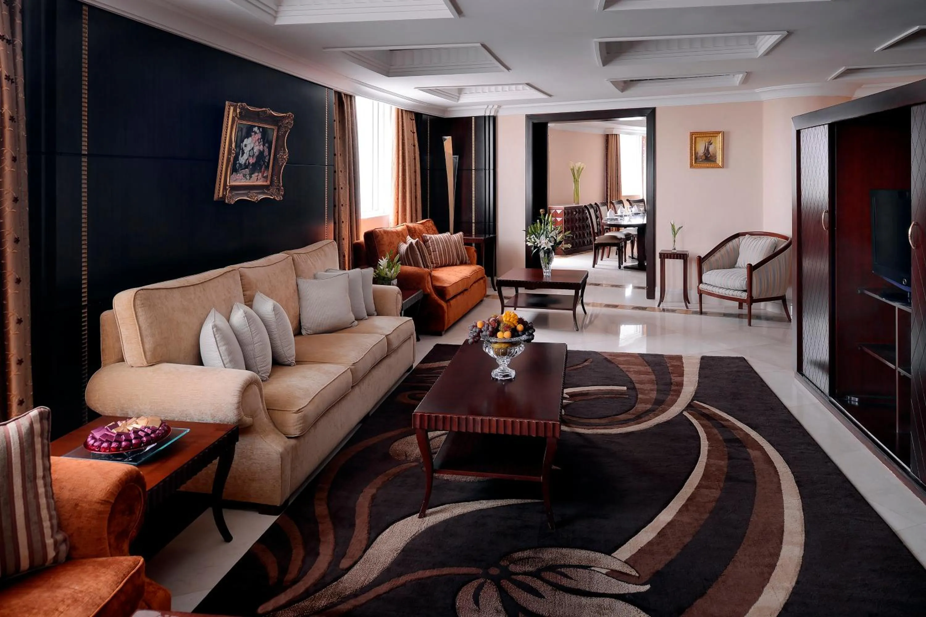 Living room in Movenpick Hotel Qassim