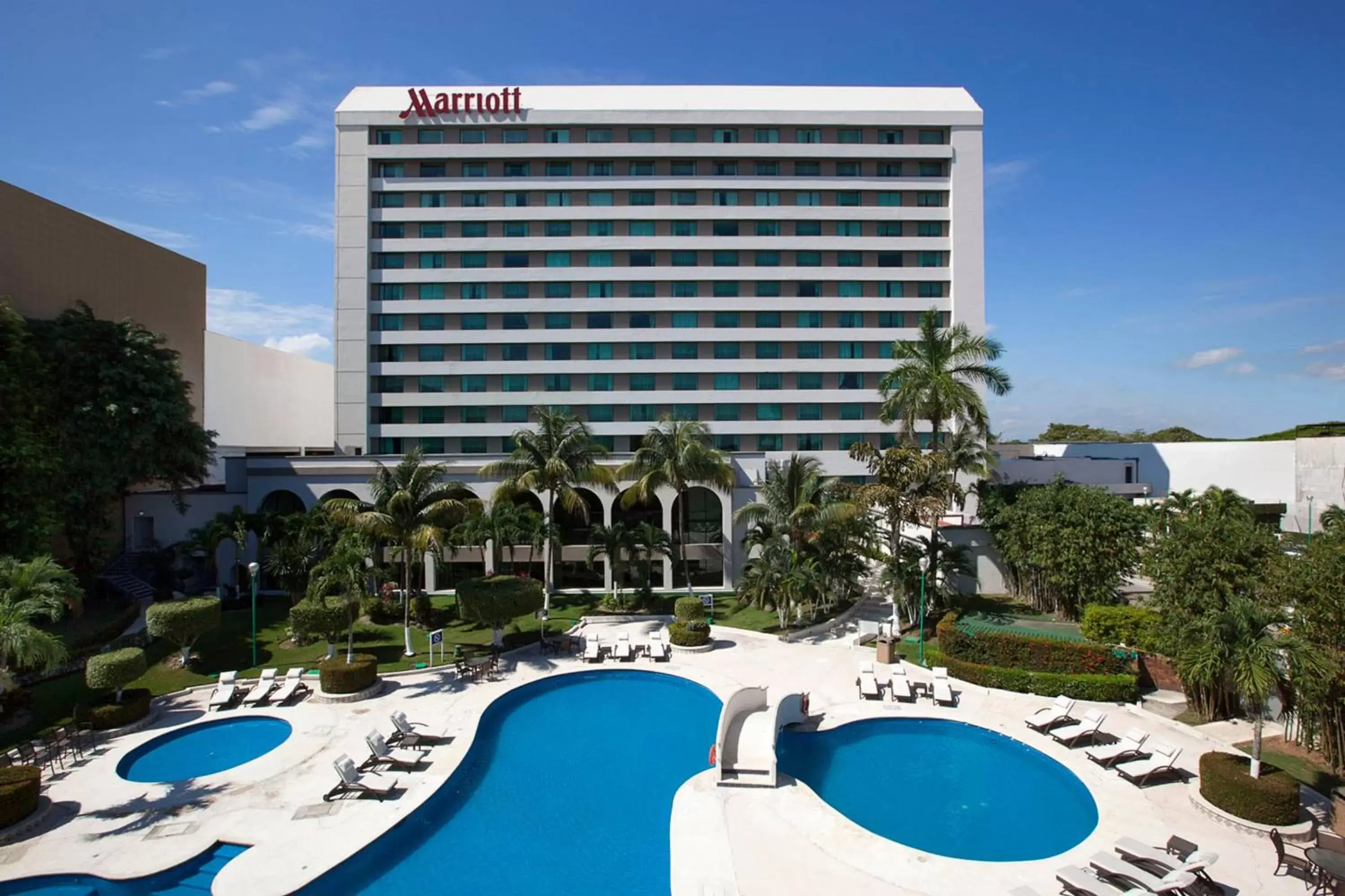 Swimming pool, Pool View in Villahermosa Marriott Hotel
