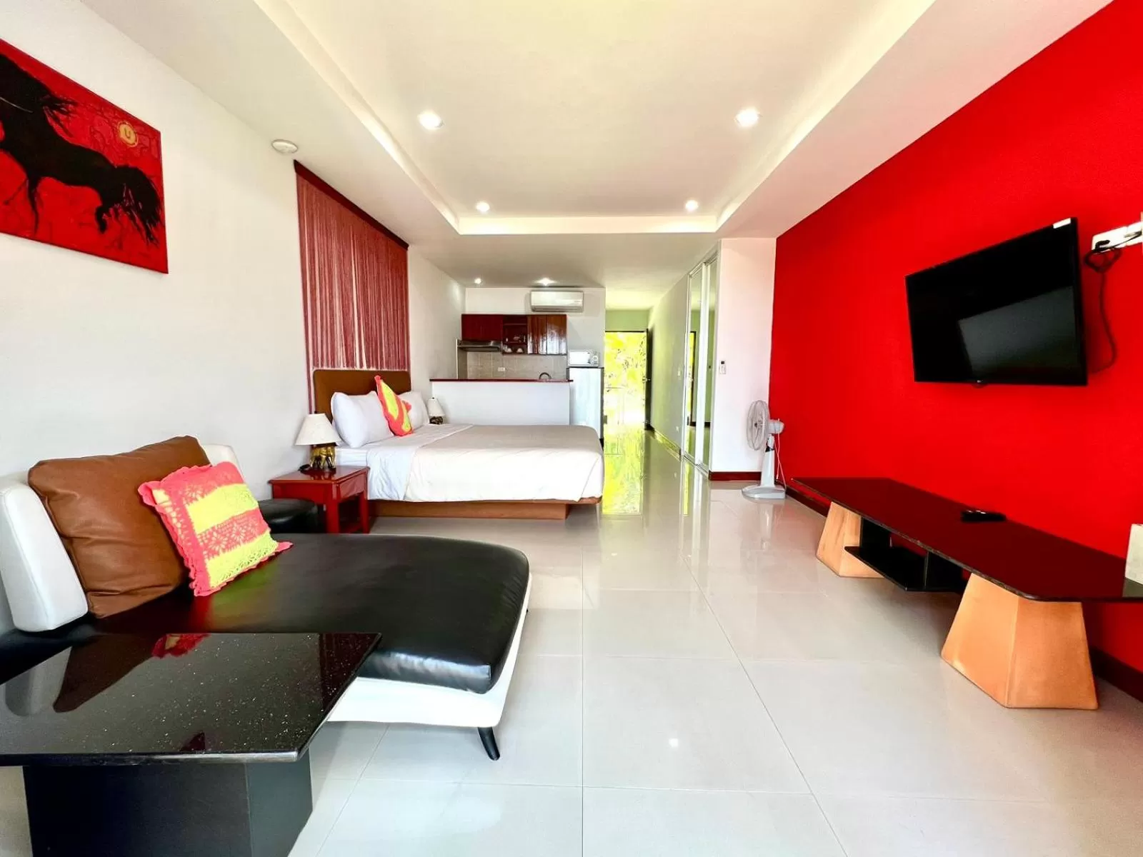 Bed in Mountain Seaview Luxury Apartments