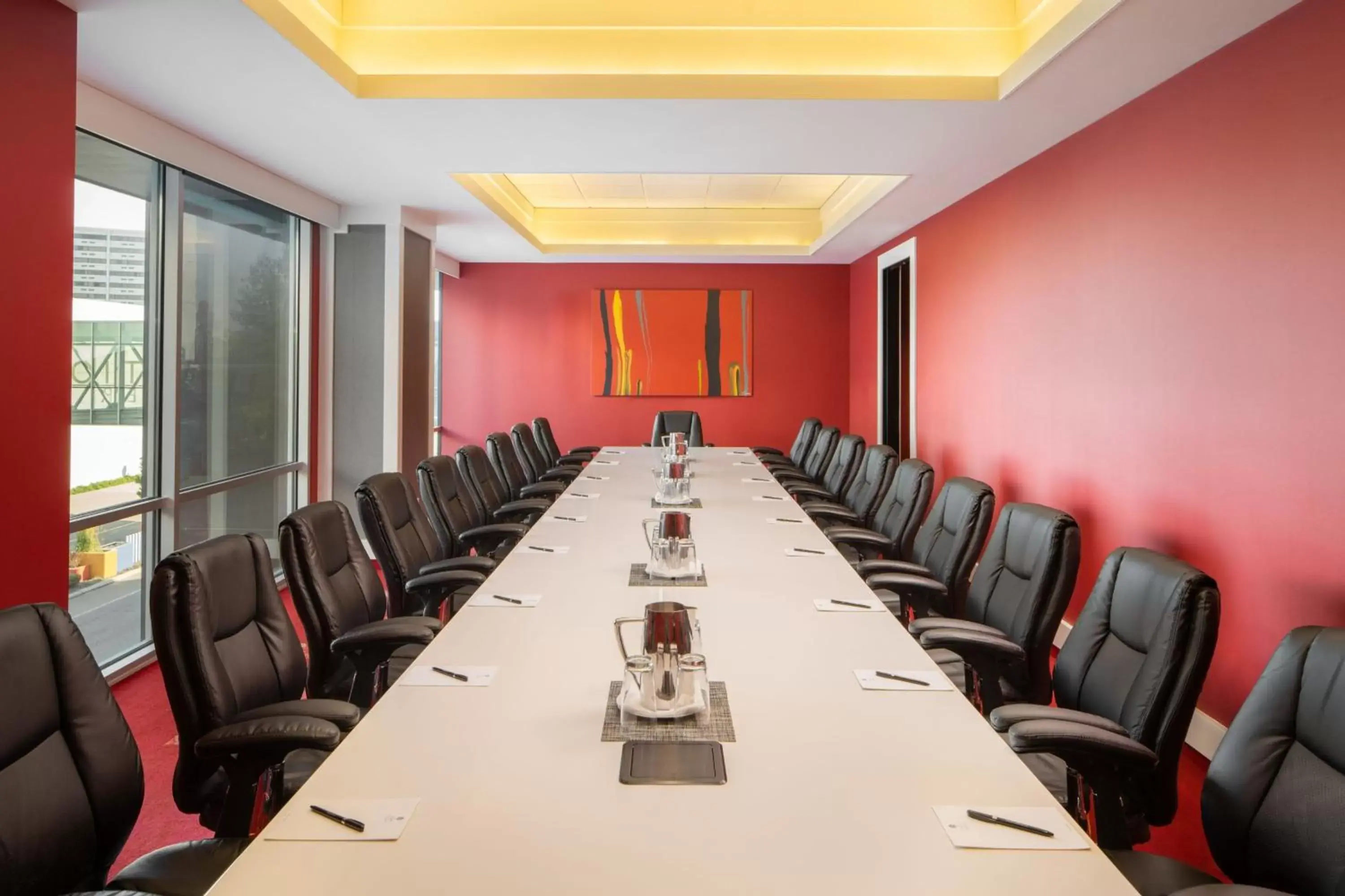 Meeting/conference room in The Davenport Grand, Autograph Collection