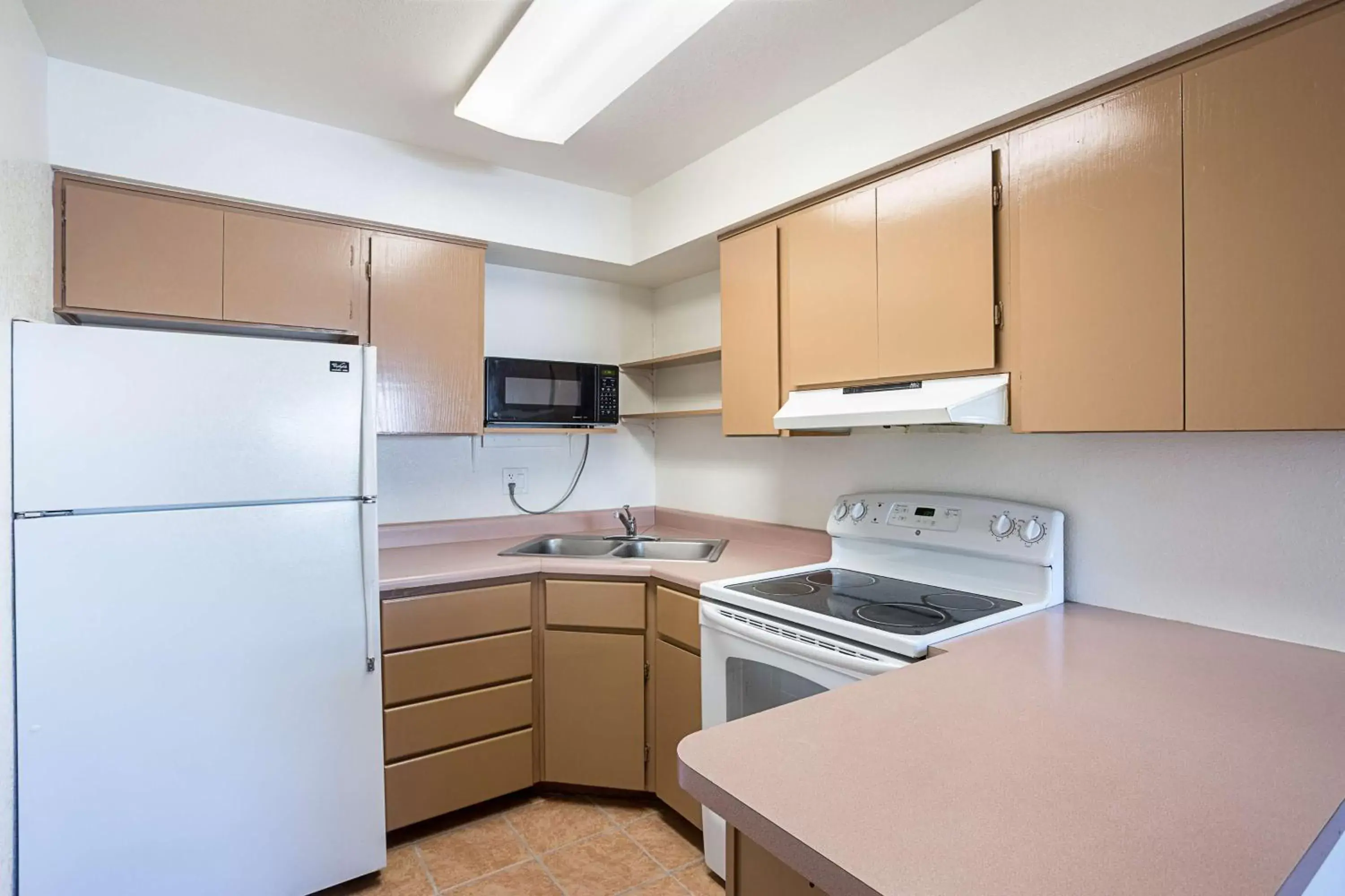 Kitchen or kitchenette, Kitchen/Kitchenette in Motel 6-Williams, AZ - West - Grand Canyon