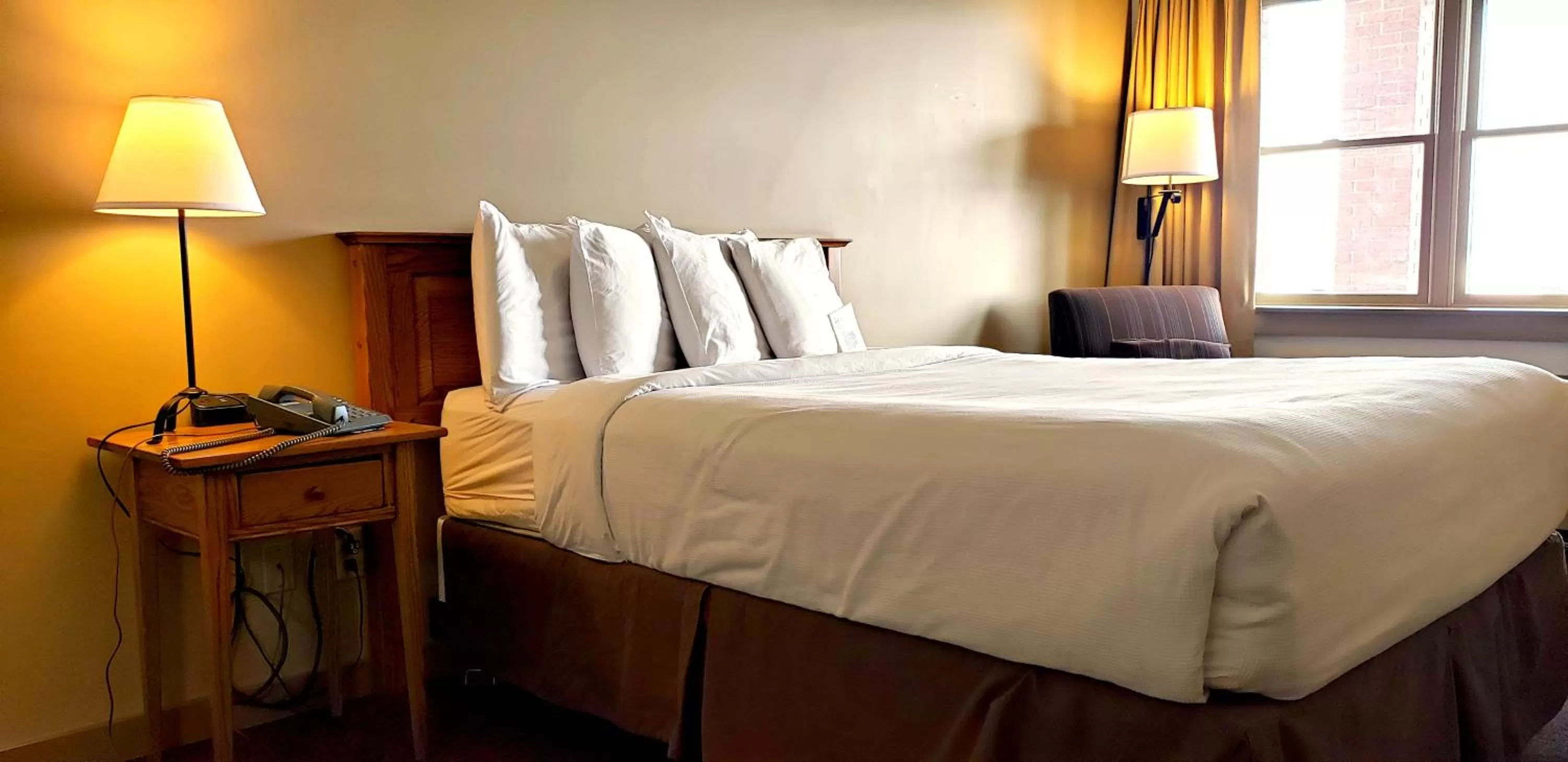 Bed in Berlin Heritage Inn