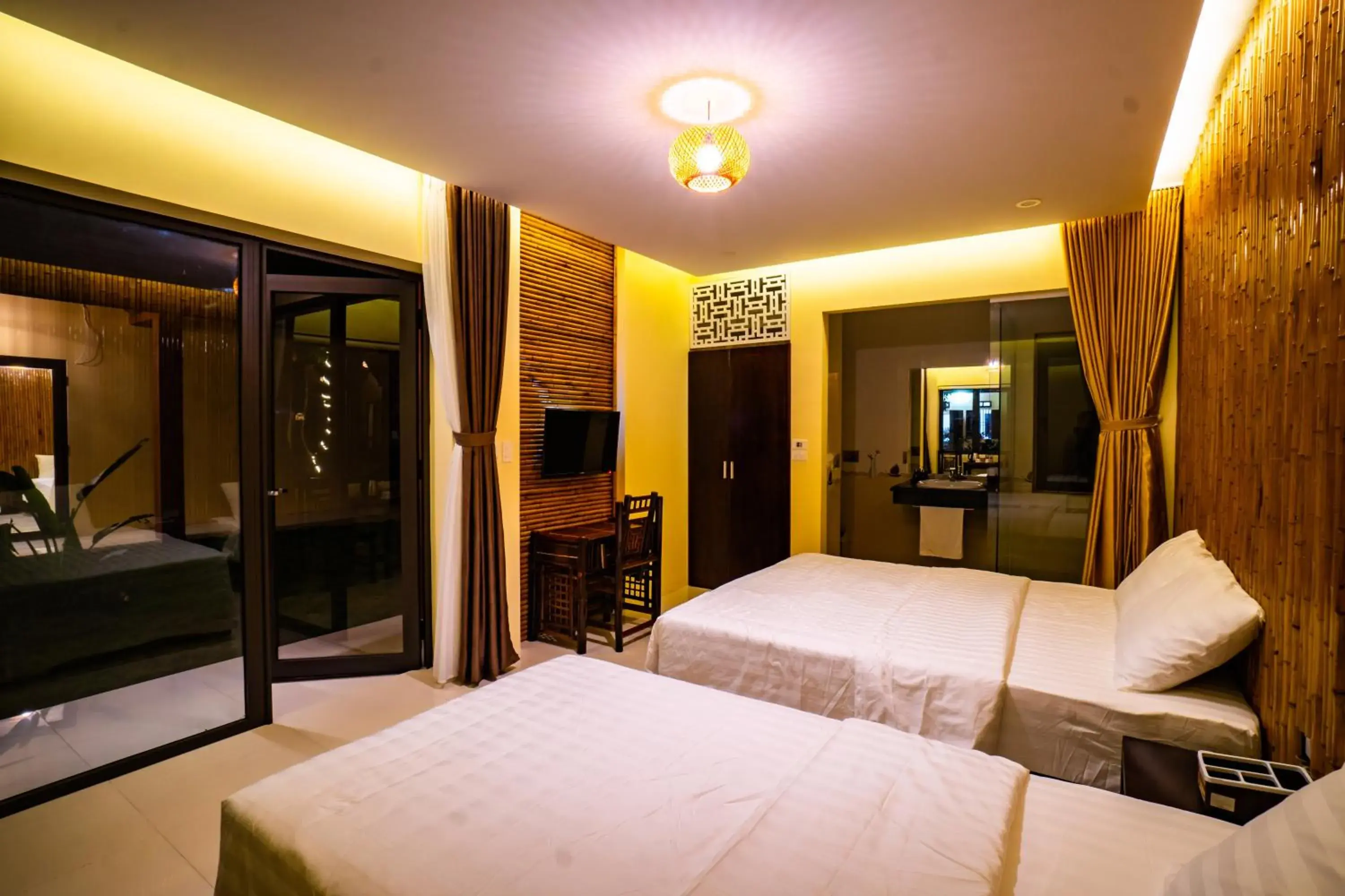 Bedroom, Bed in Trang An Retreat