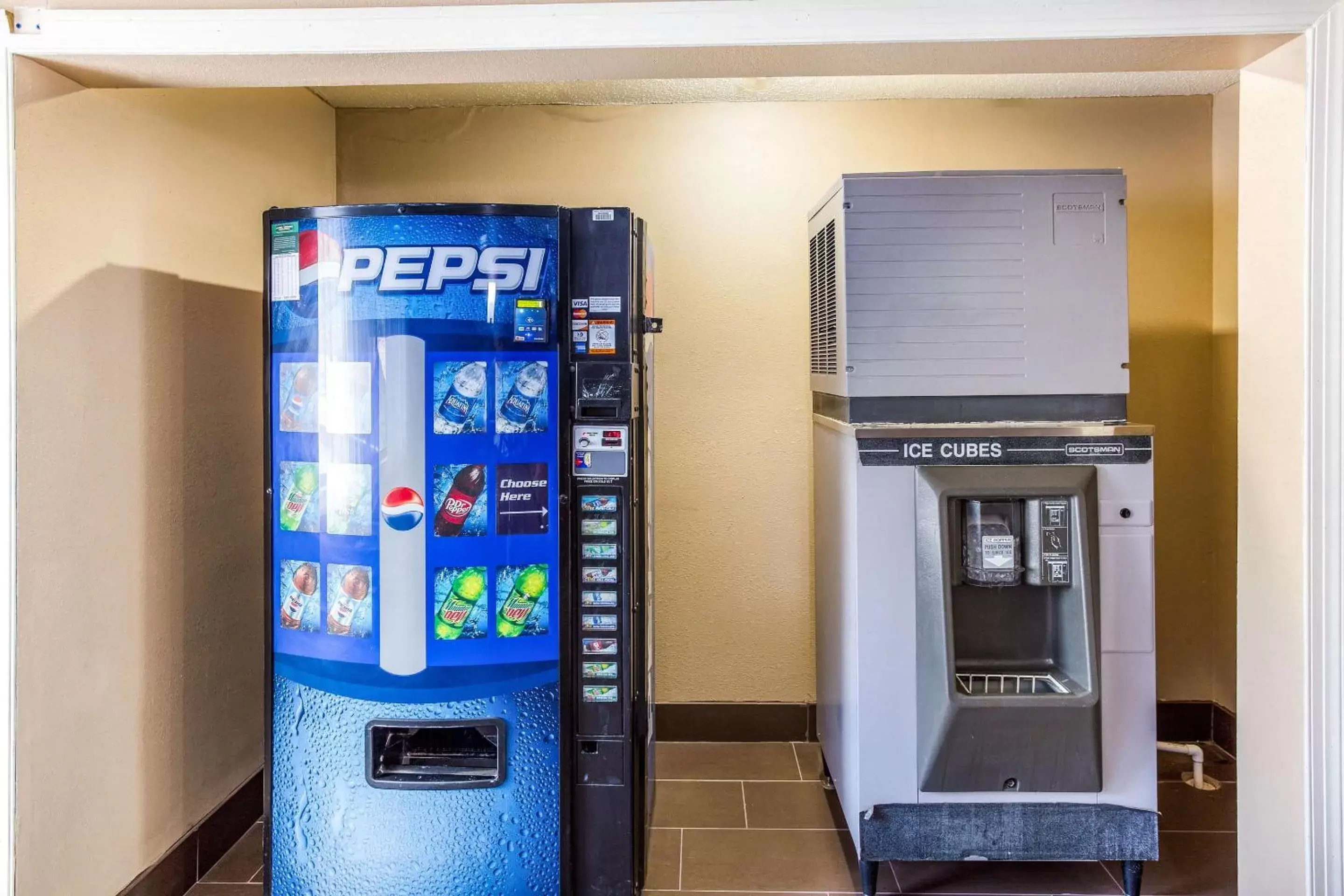 vending machine in Quality Inn