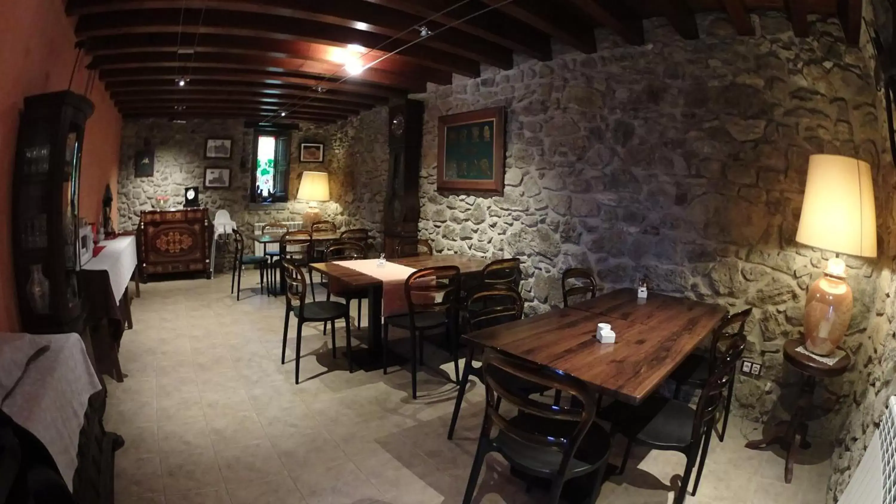 Restaurant/Places to Eat in La Casassa de Ribes
