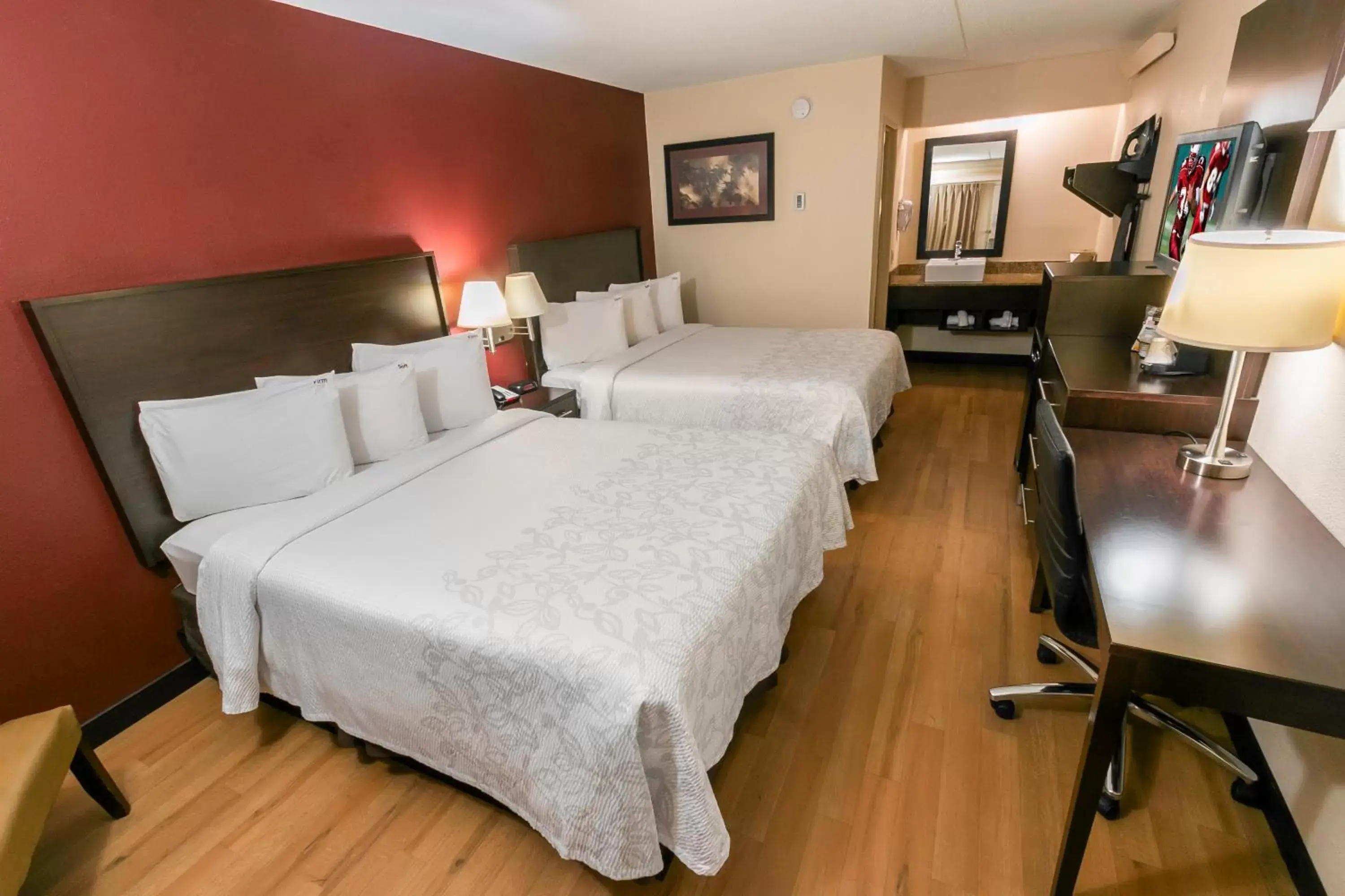 Photo of the whole room, Bed in Red Roof Inn PLUS+ Washington DC - Alexandria Photo of the whole room, Bed in Red Roof Inn PLUS+ Washington DC - Alexandria