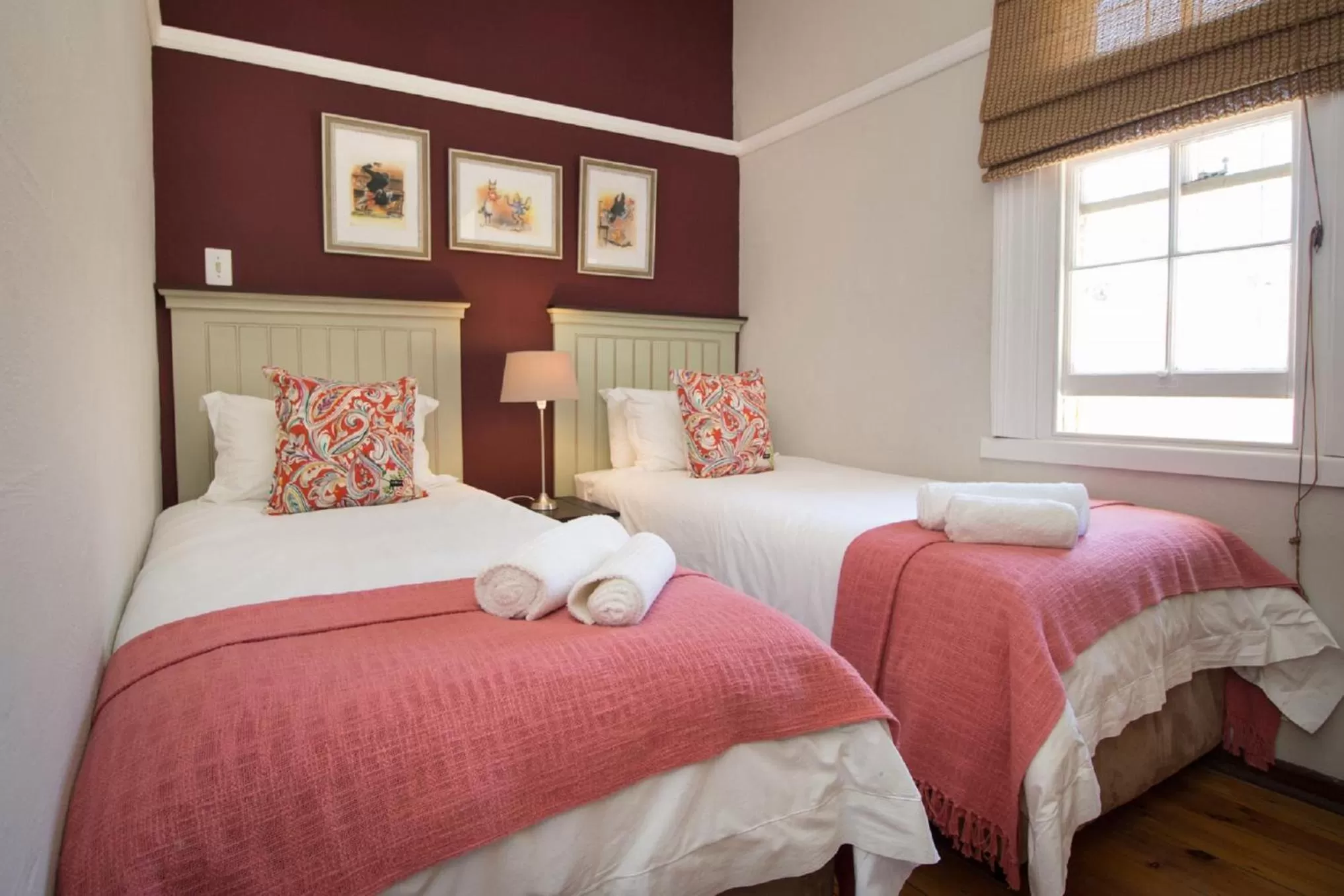 Bed in Airlies Historical Guest House