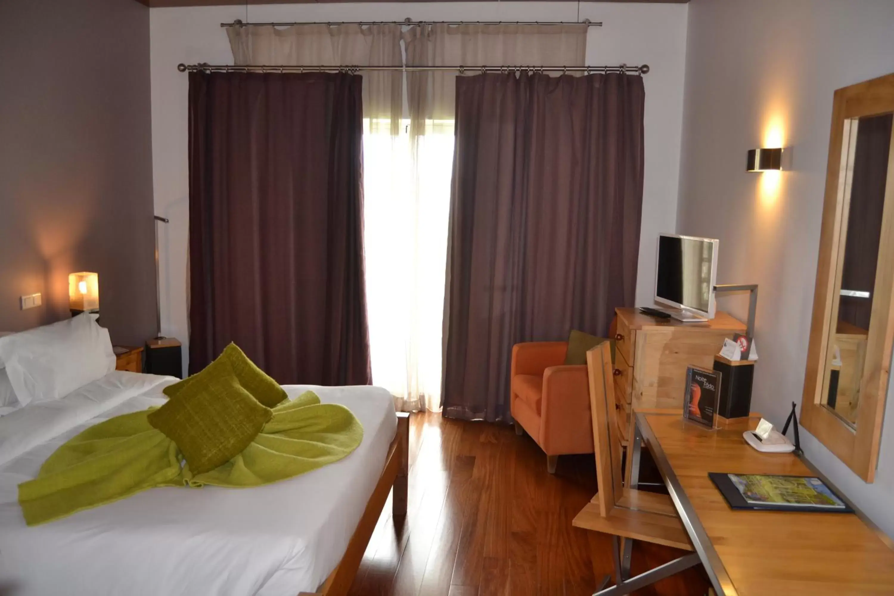 Bedroom, Bed in Pousada de Angra do Heroismo Castelo de S. Sebastiao Bedroom, Bed in Pousada de Angra do Heroismo Castelo de S. Sebastiao