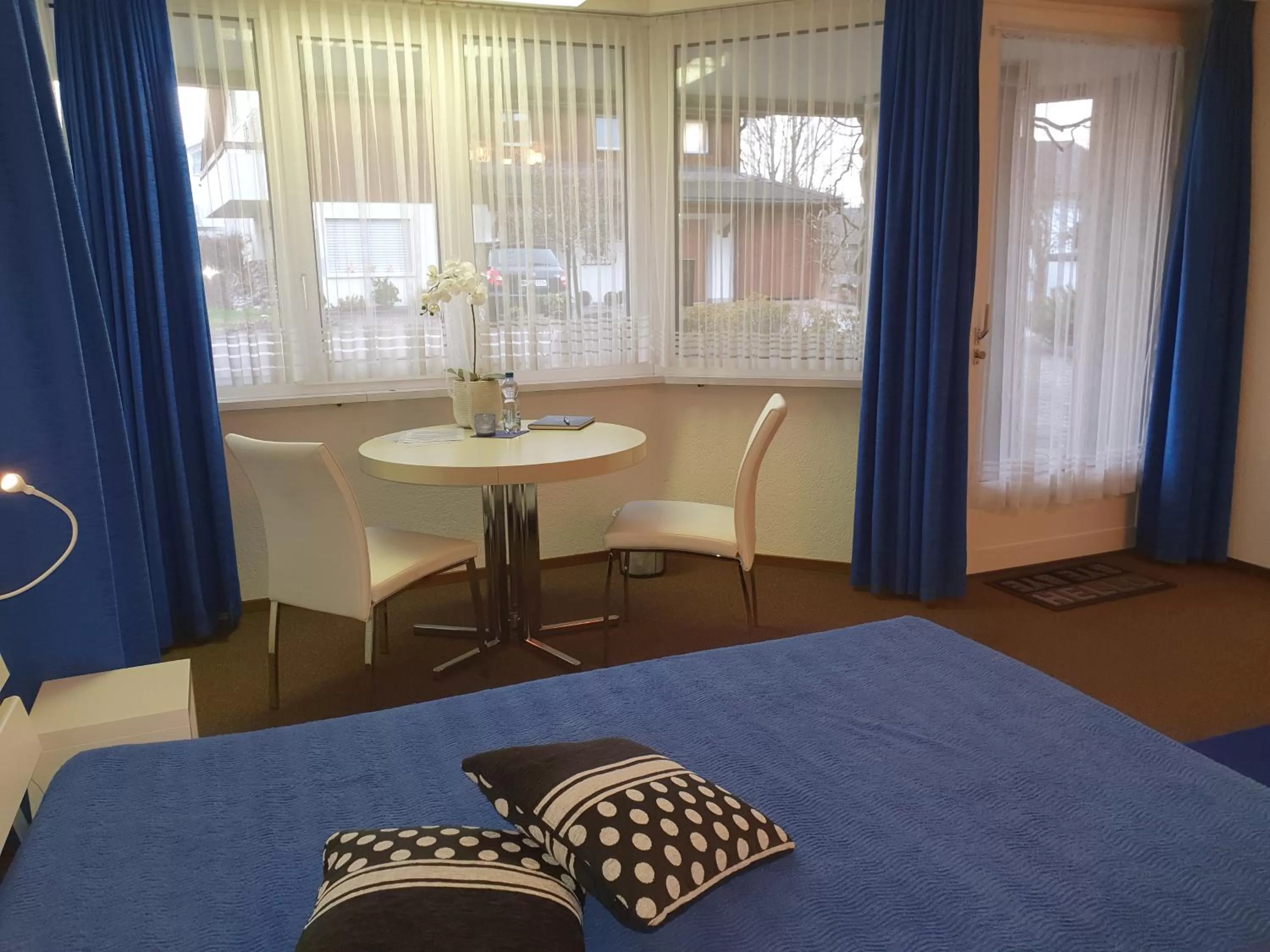 Communal lounge/ TV room, Seating Area in BnB im Grossacker