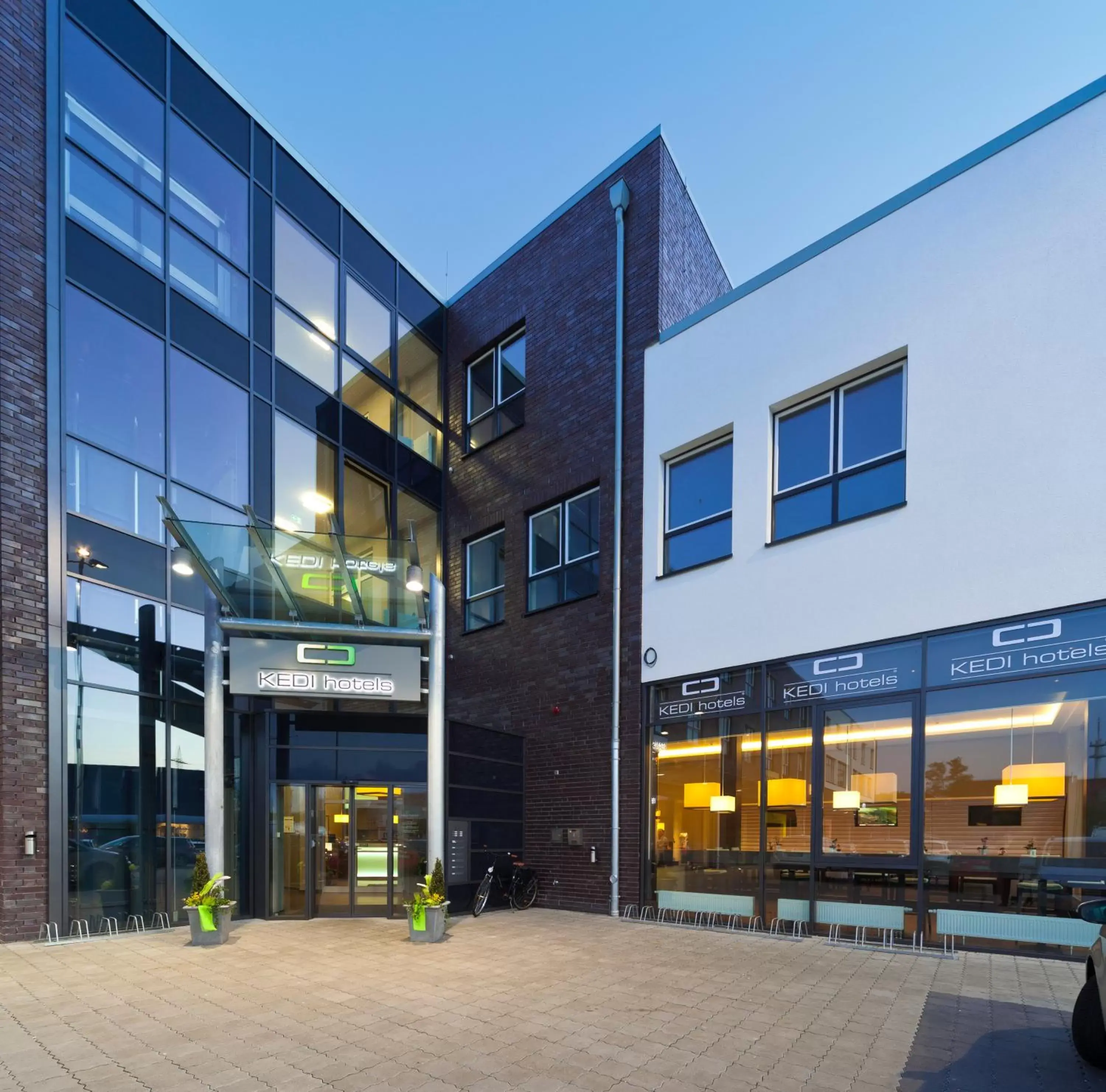 Facade/entrance in Kedi Hotel Papenburg