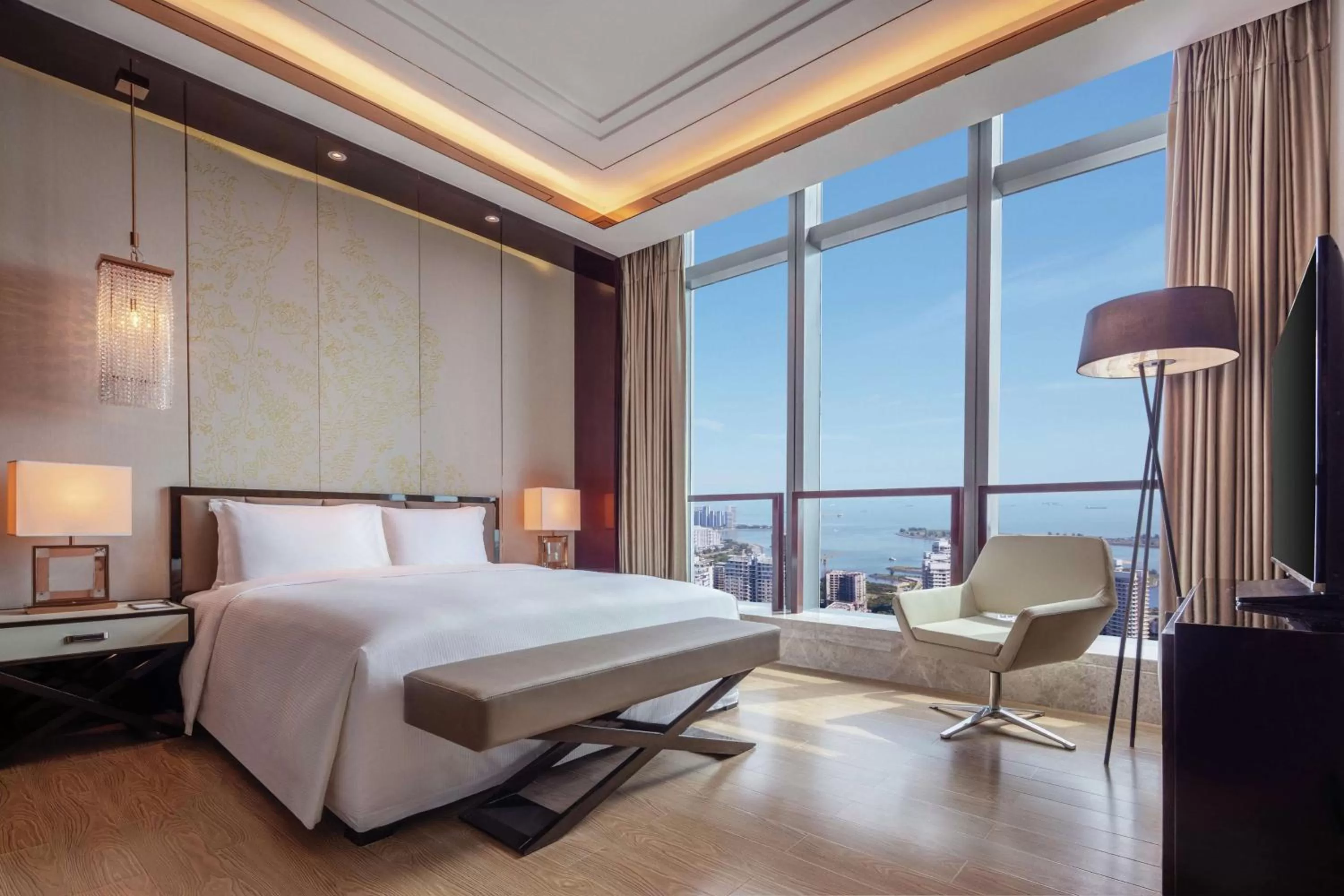 Bedroom, Bed in Hilton Haikou