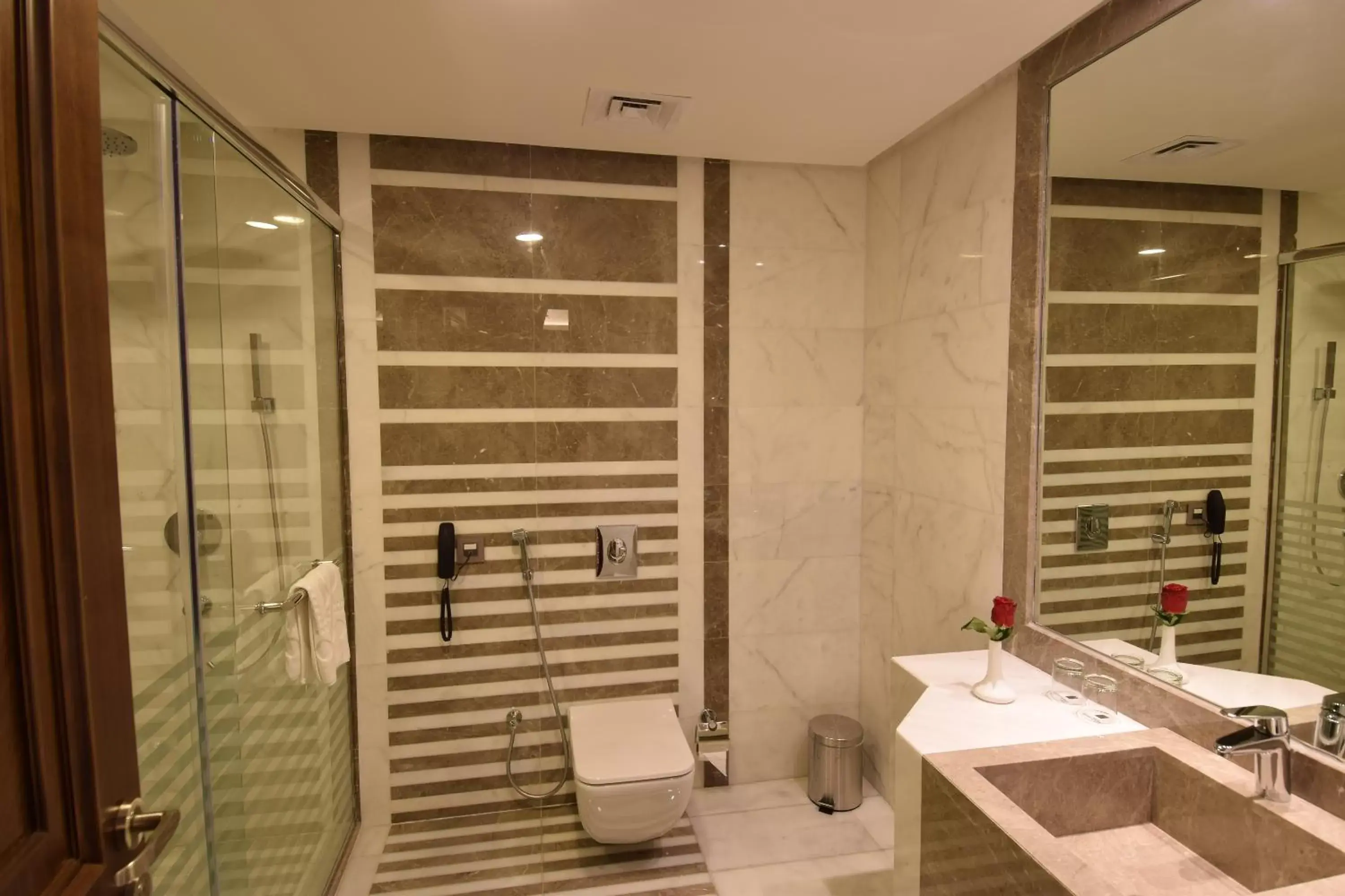 Shower, Bathroom in Ruve Jeddah Hotel