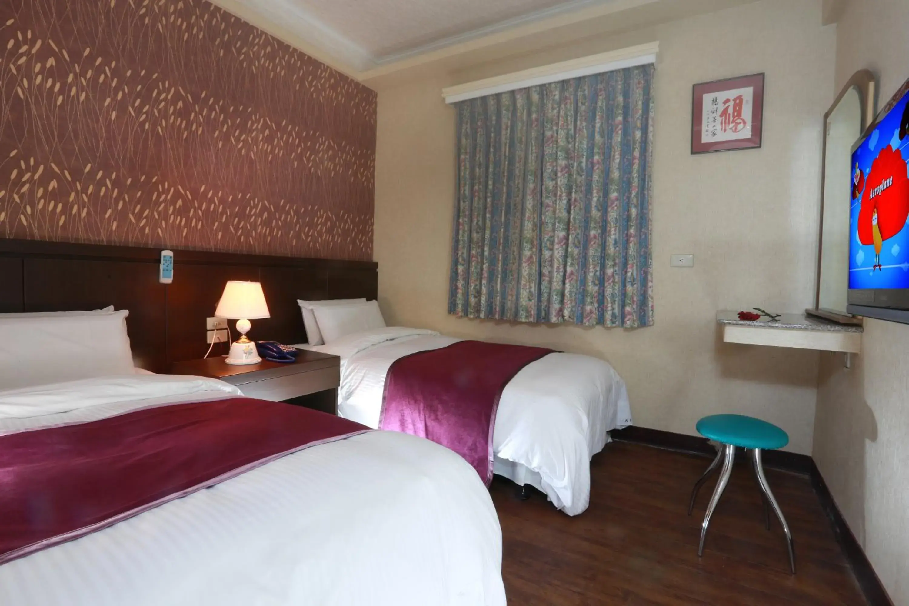 Bedroom, Bed in King Town Hotel