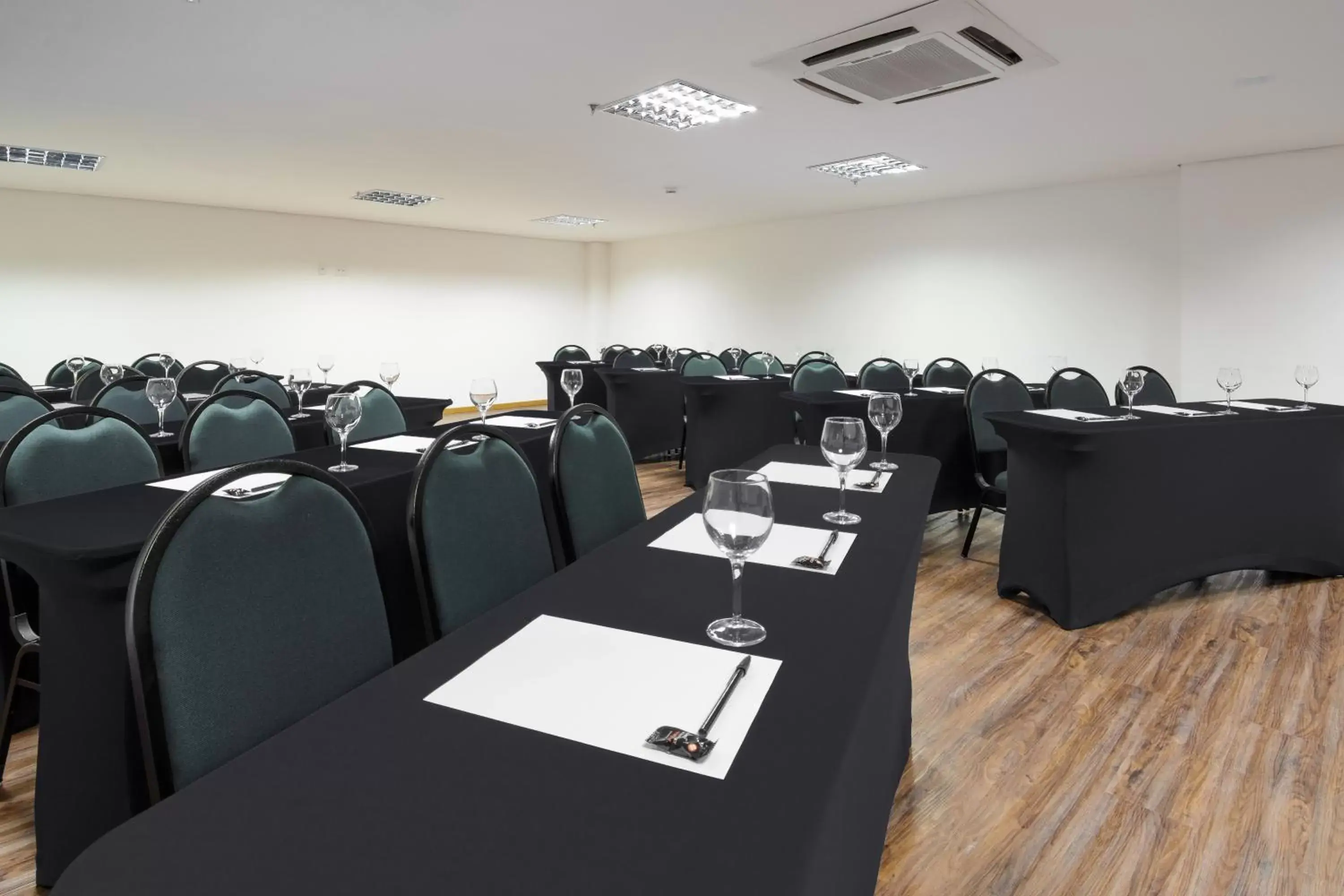 Meeting/conference room in Intercity Salvador Aeroporto