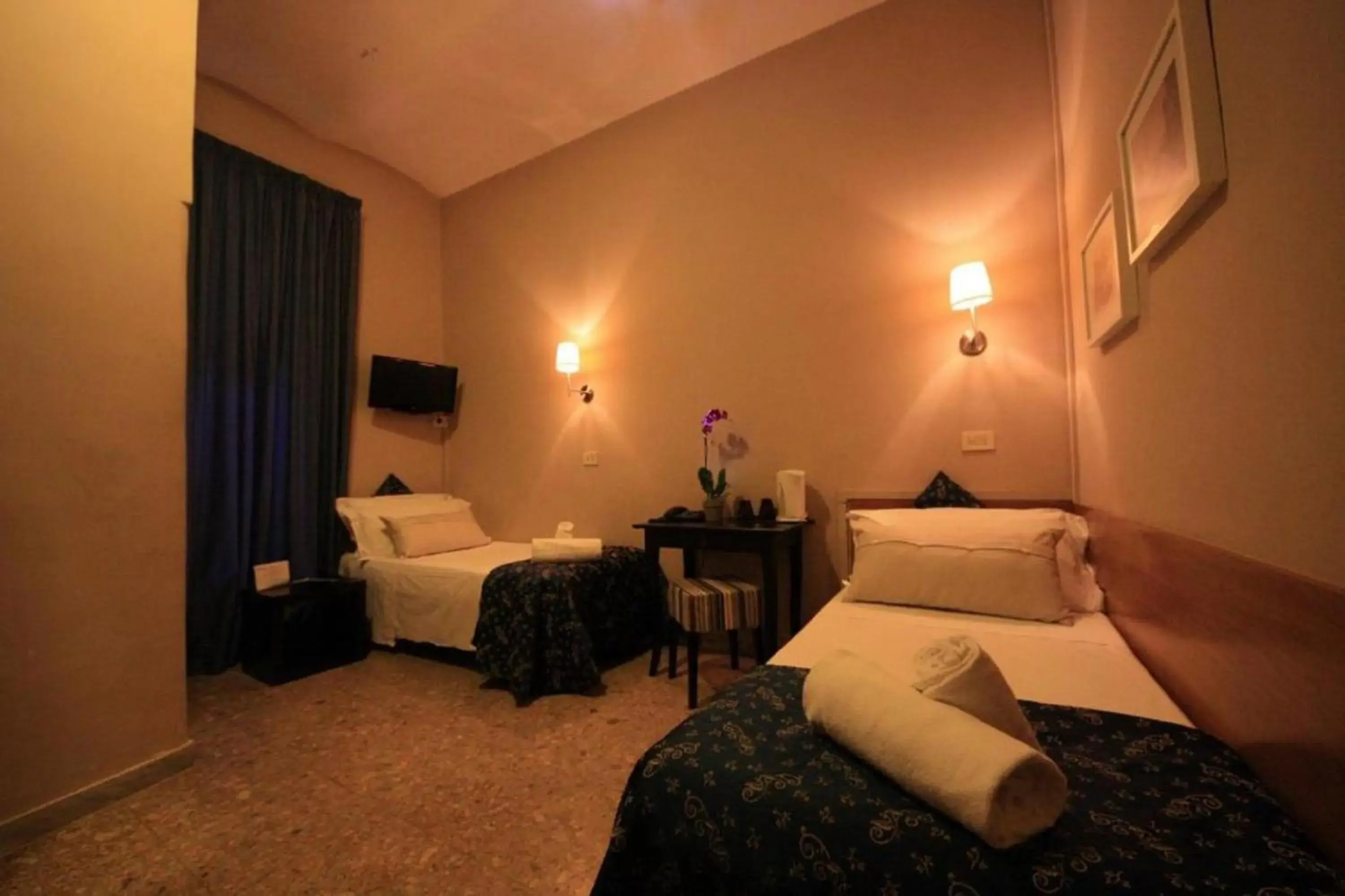 Bedroom, Bed in Hotel Felice