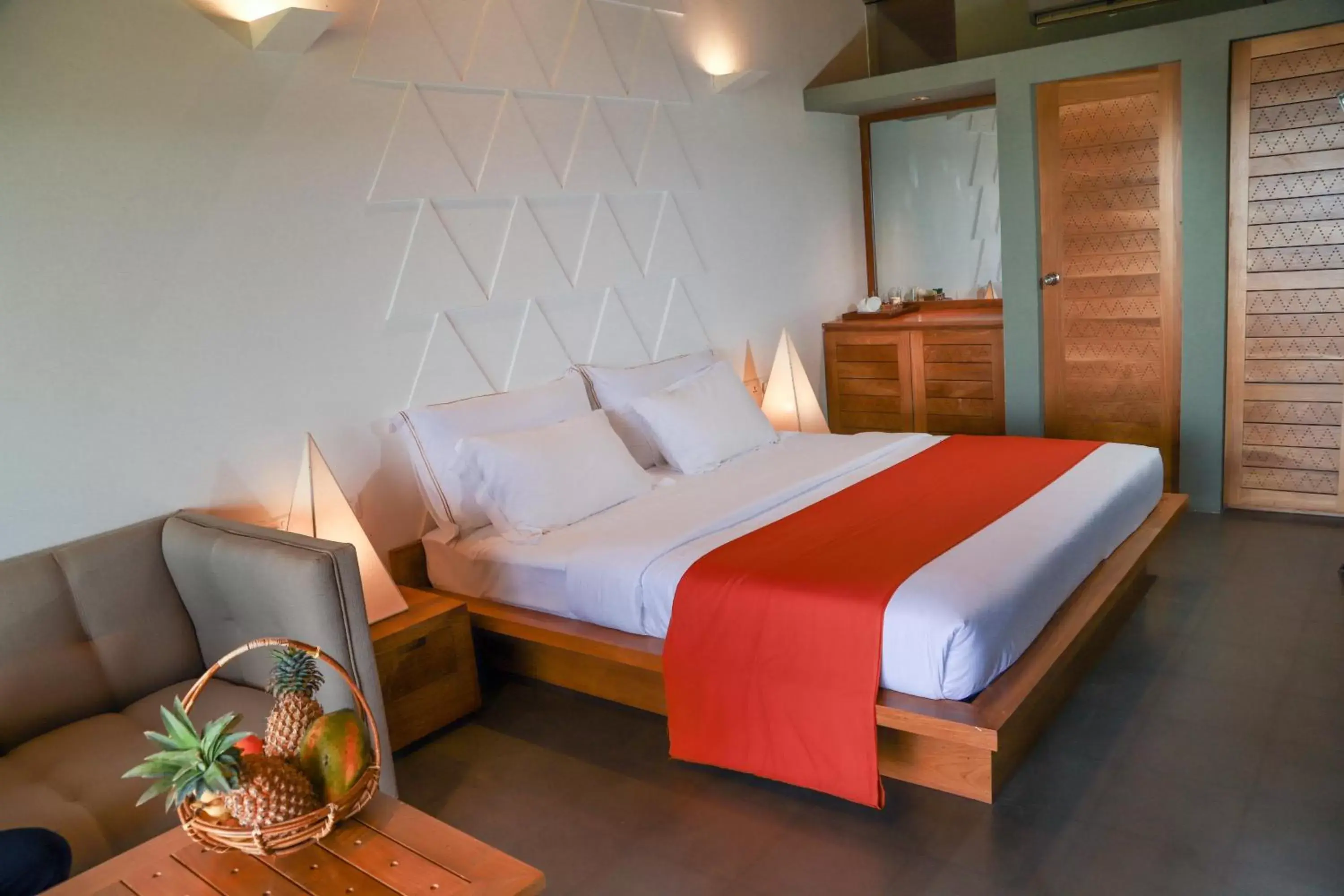 Deluxe Double or Twin Room with Lake View - single occupancy - Late check Out, 10% off on Spa & 10% off on F&B in Giritale Hotel Deluxe Double or Twin Room with Lake View - single occupancy - Late check Out, 10% off on Spa & 10% off on F&B in Giritale Hotel
