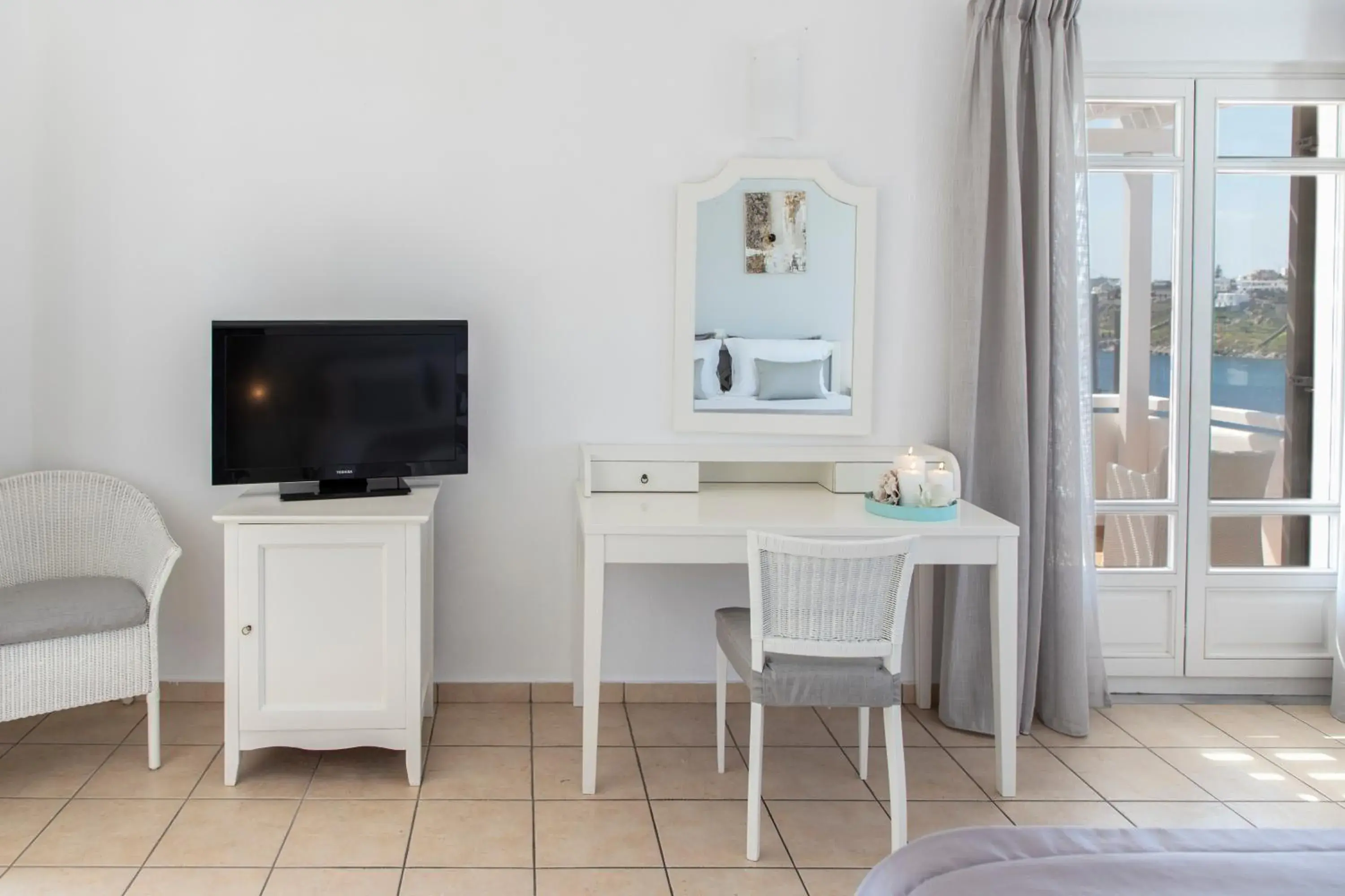 Seating area, TV/Entertainment Center in Deliades Mykonos