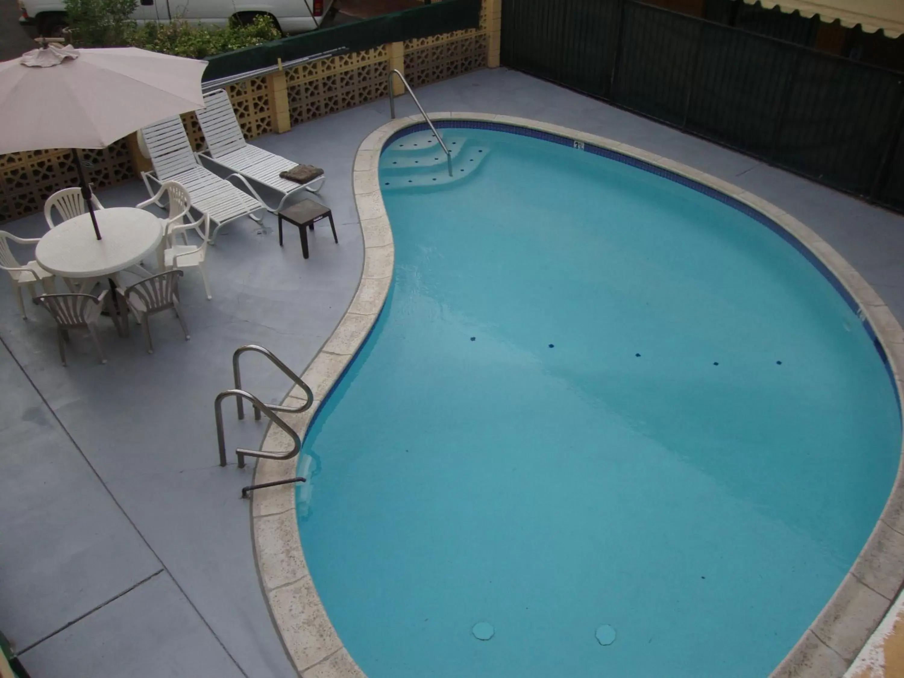 Swimming pool, Pool View in Townhouse Inn and Suites