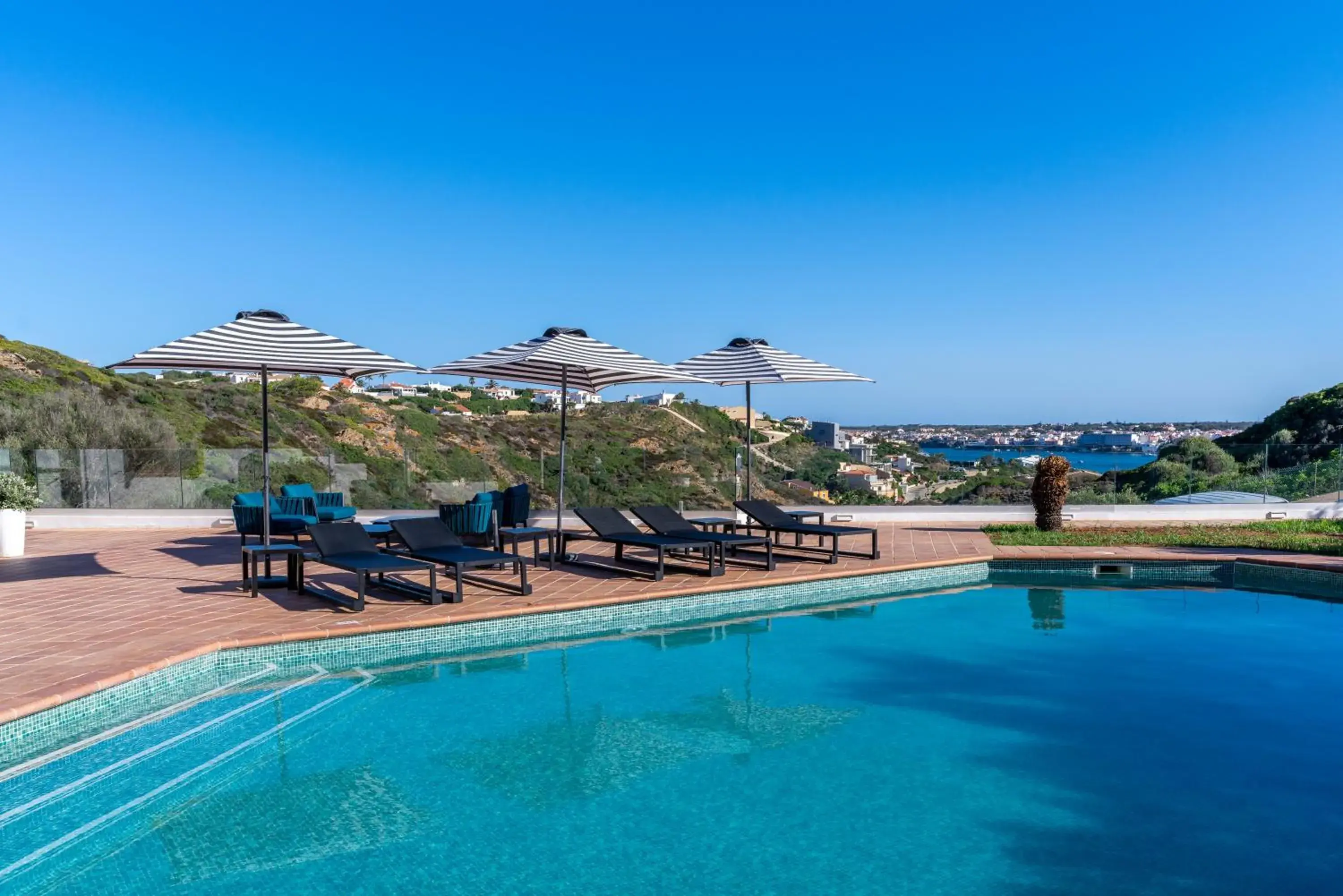 Pool view, Swimming Pool in Aparthotel HG Cala Llonga