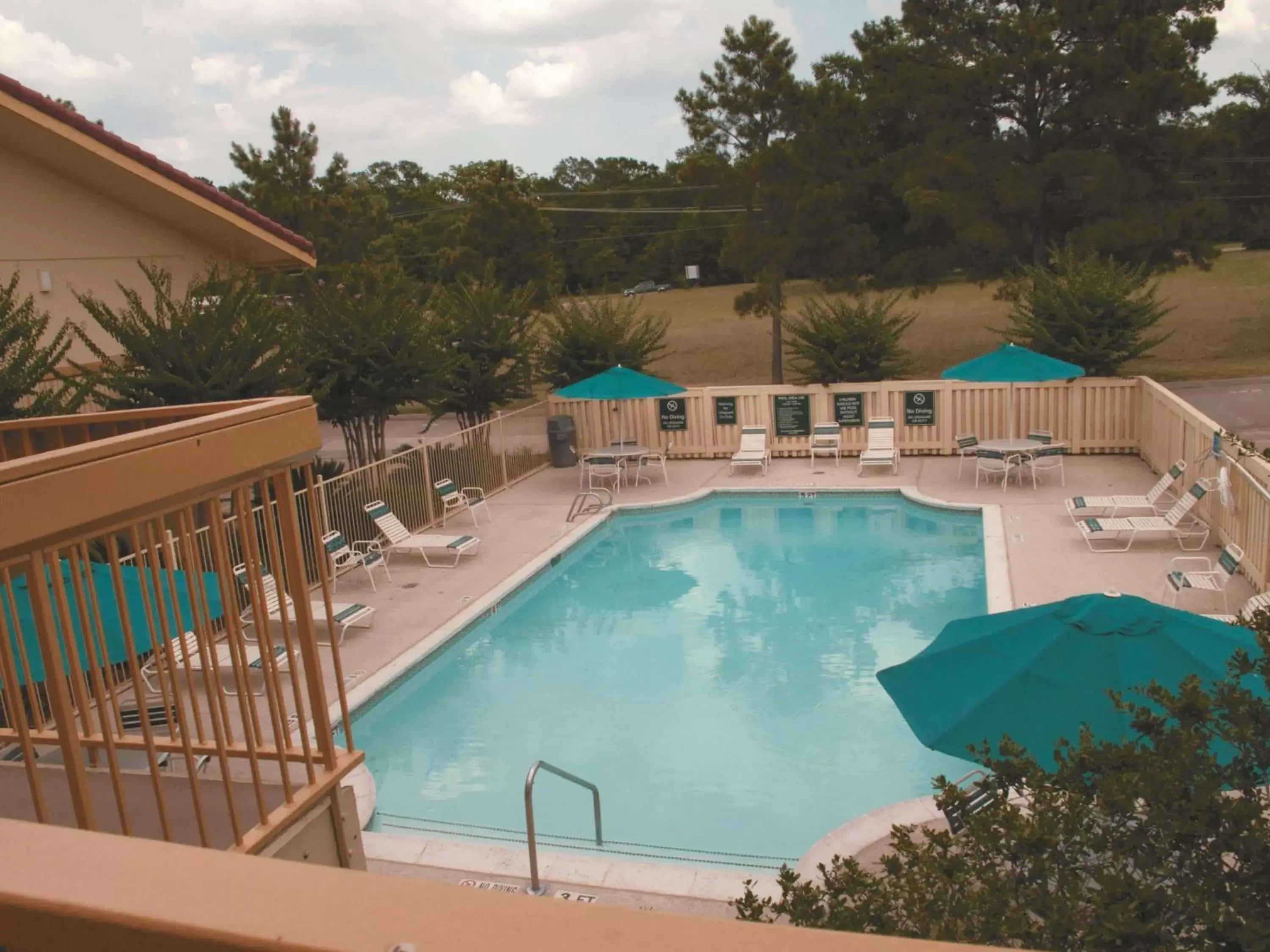 On site, Pool View in La Quinta Inn by Wyndham Lufkin